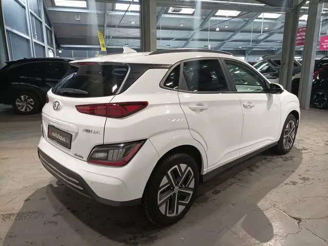 Hyundai Kona view 5