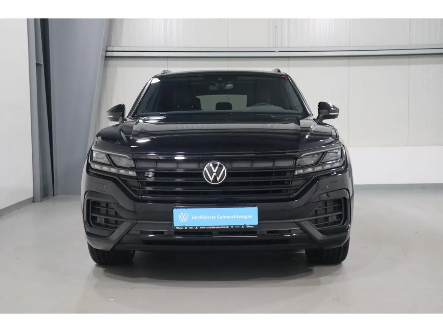 Volkswagen Touareg 3.0 TDI R-Line 4Motion *Pano*Matrix*AHK * Schwarz - 2