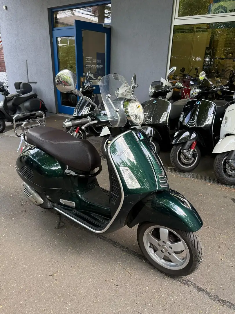 Vespa GTS 300 Touring ABS ASR Grün - 1