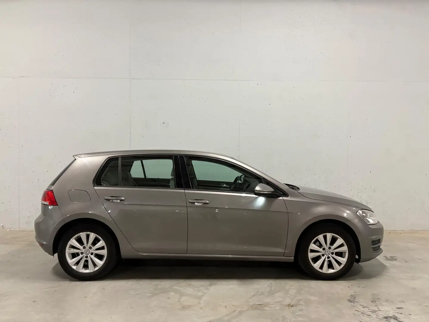 Volkswagen Golf 1.4 TSI 5drs. Automaat Cruise Clima APK Gris - 1