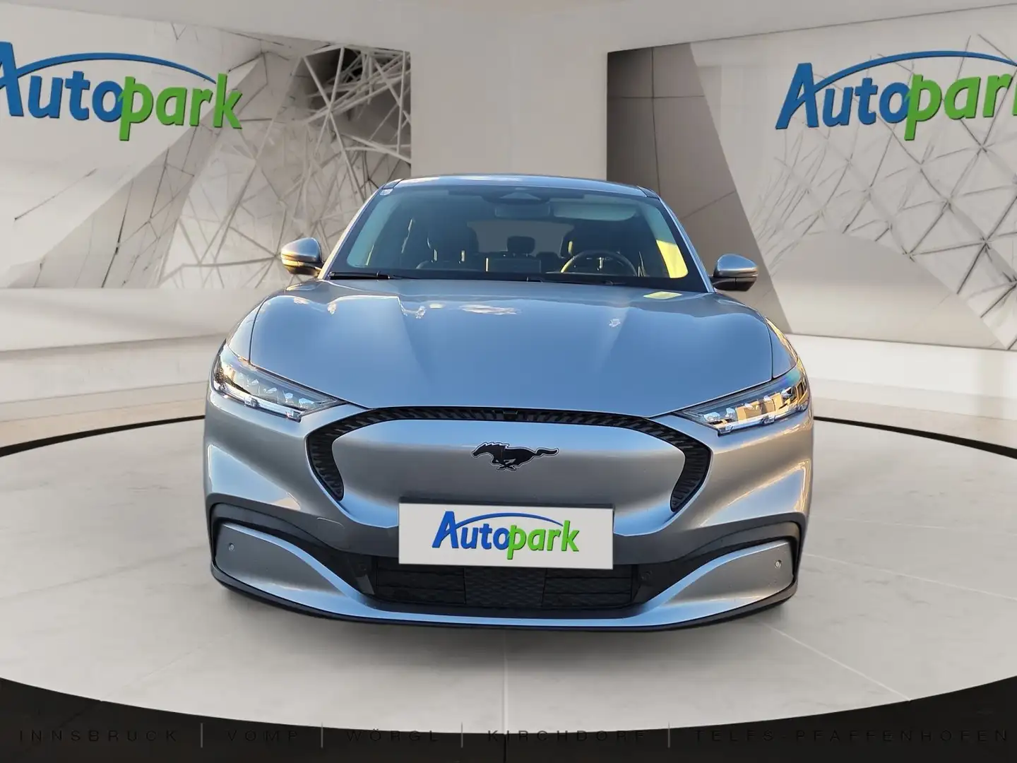 Ford Mustang Mach-E Heckantrieb Long Range Basis Silber - 2