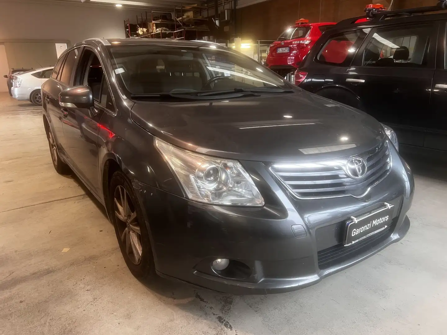 Toyota Avensis Avensis 2.0 D-4D Wagon Lounge - 2