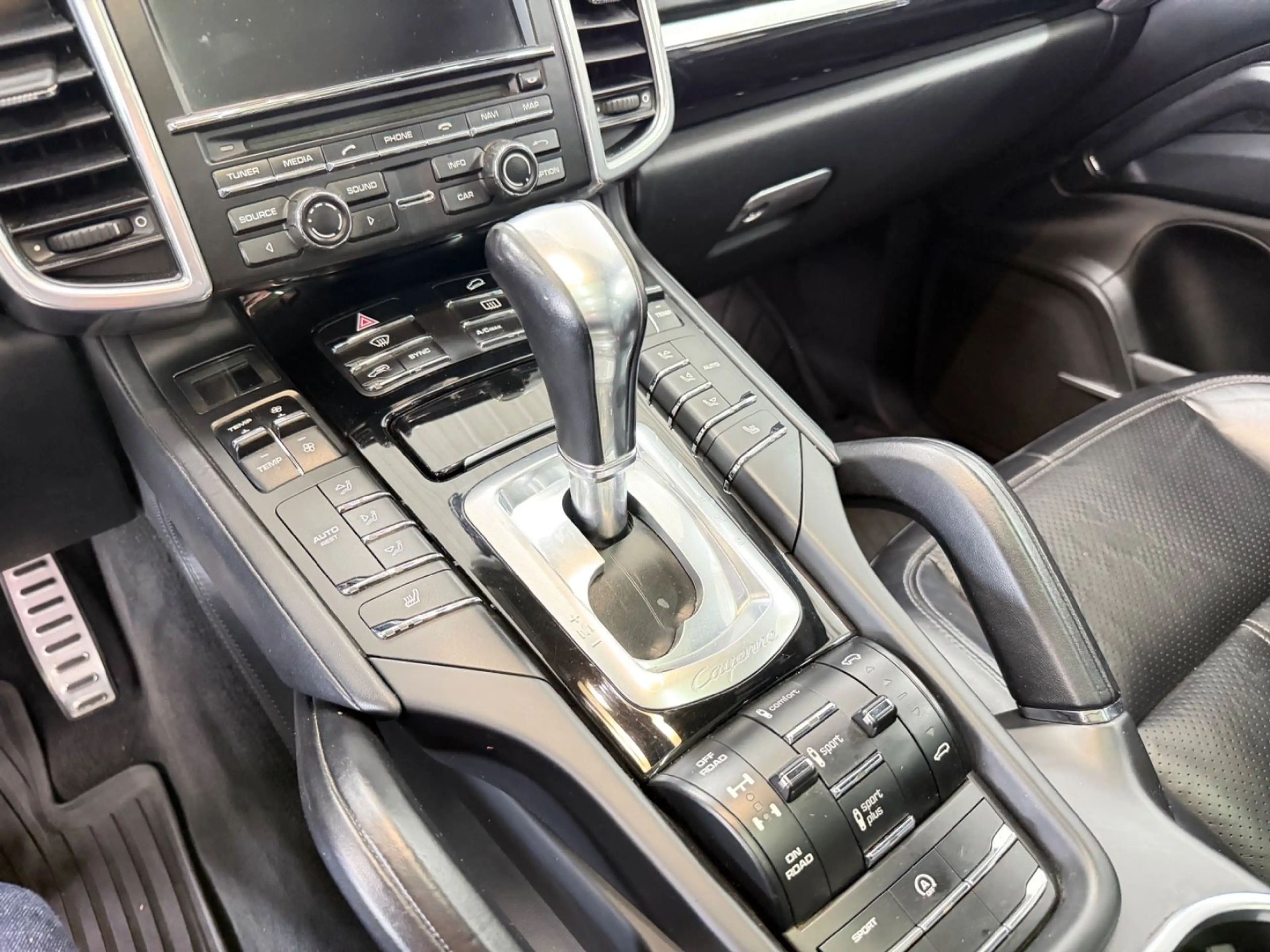 Porsche Cayenne S 4,2 V8 Diesel Top Zustand Scheckheft — photo 13