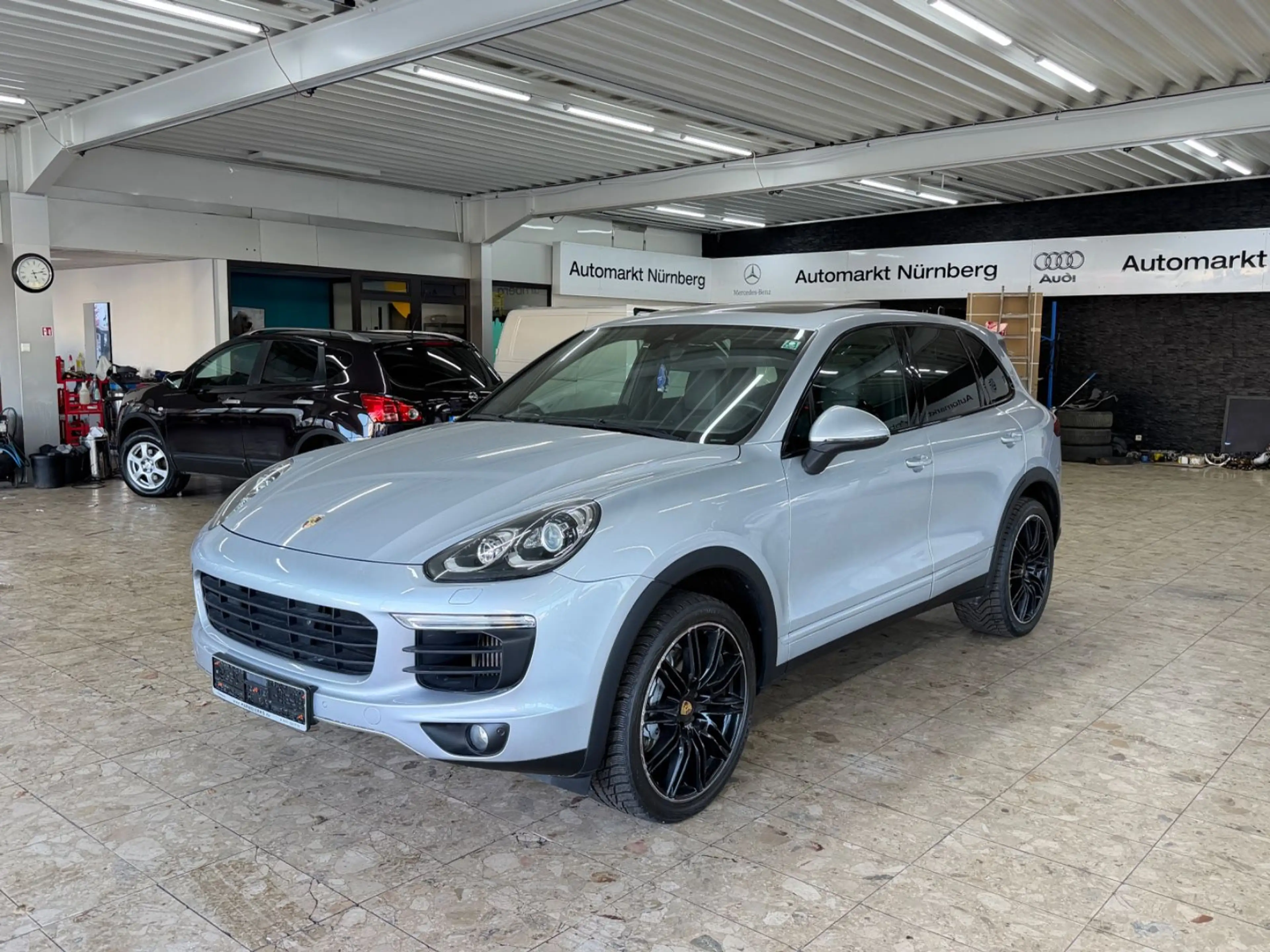 Porsche Cayenne S 4,2 V8 Diesel Top Zustand Scheckheft