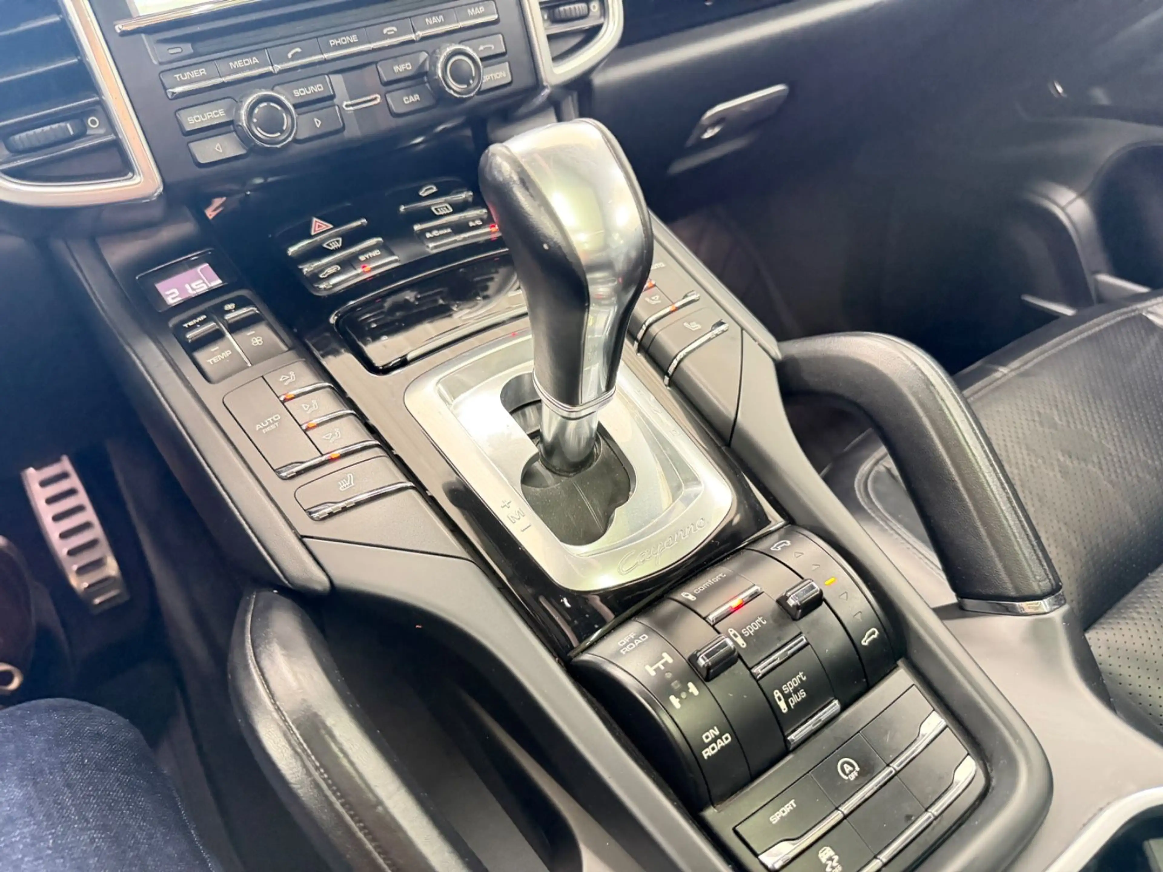 Porsche Cayenne S 4,2 V8 Diesel Top Zustand Scheckheft — photo 15