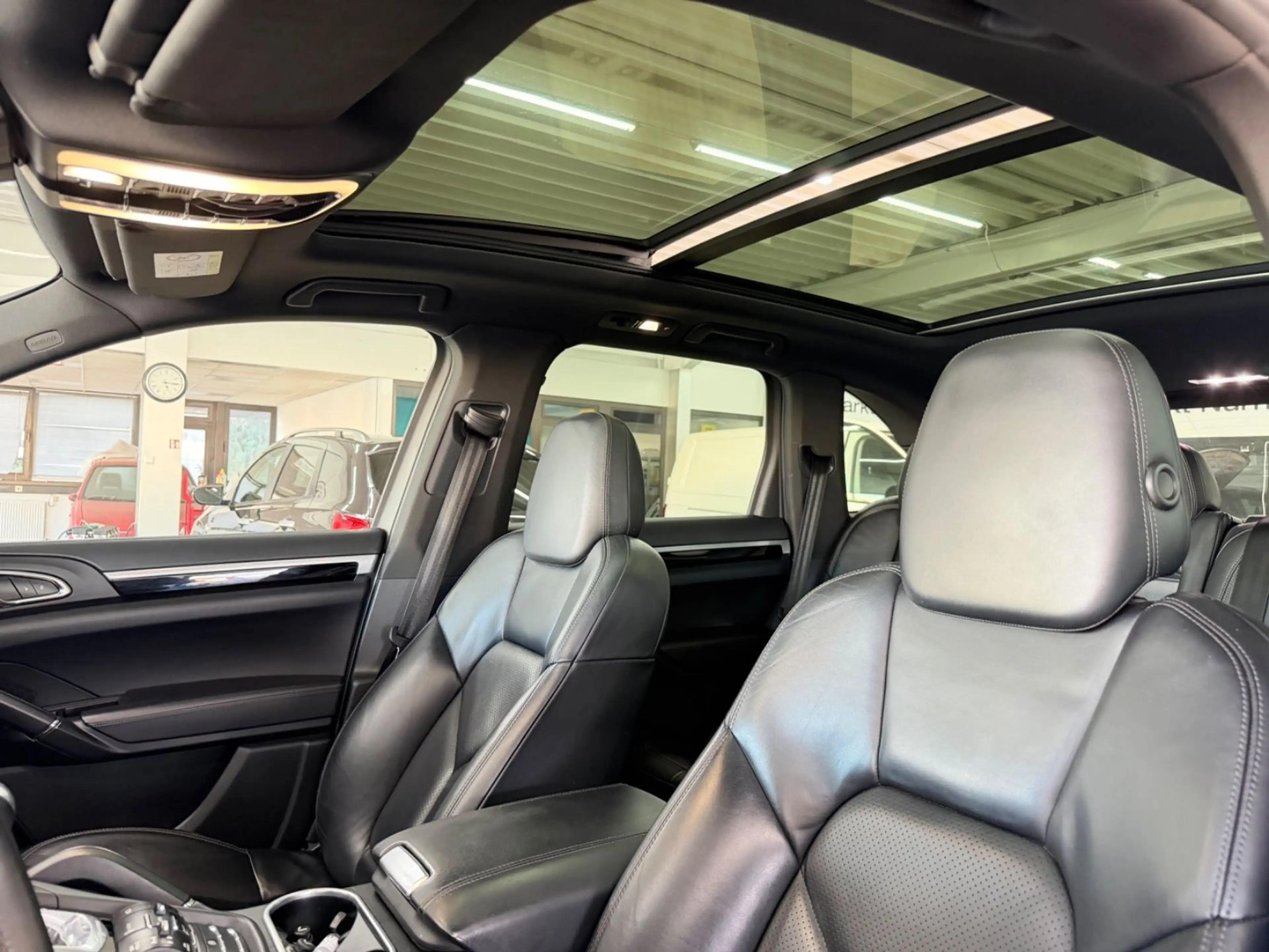 Porsche Cayenne S 4,2 V8 Diesel Top Zustand Scheckheft — photo 12