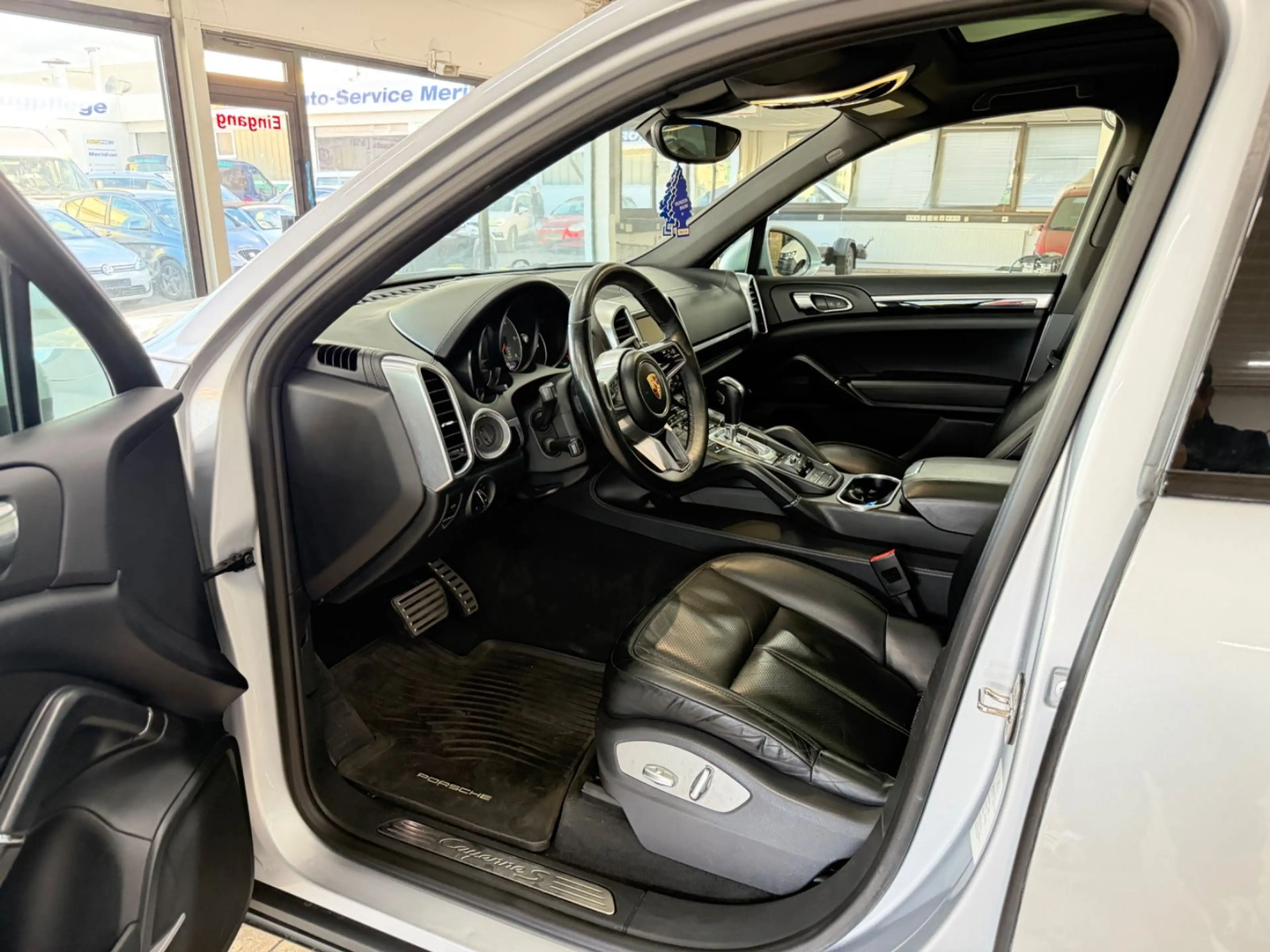 Porsche Cayenne S 4,2 V8 Diesel Top Zustand Scheckheft — photo 9