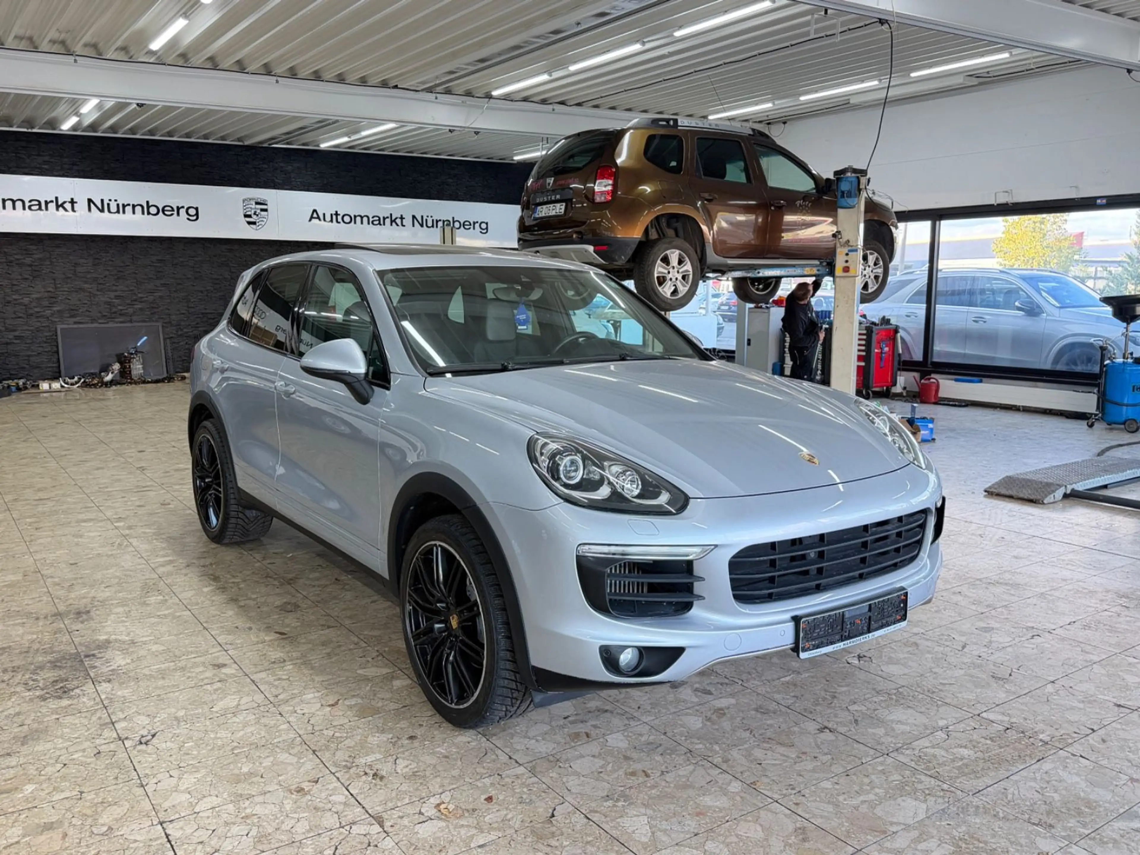 Porsche Cayenne S 4,2 V8 Diesel Top Zustand Scheckheft — photo 3