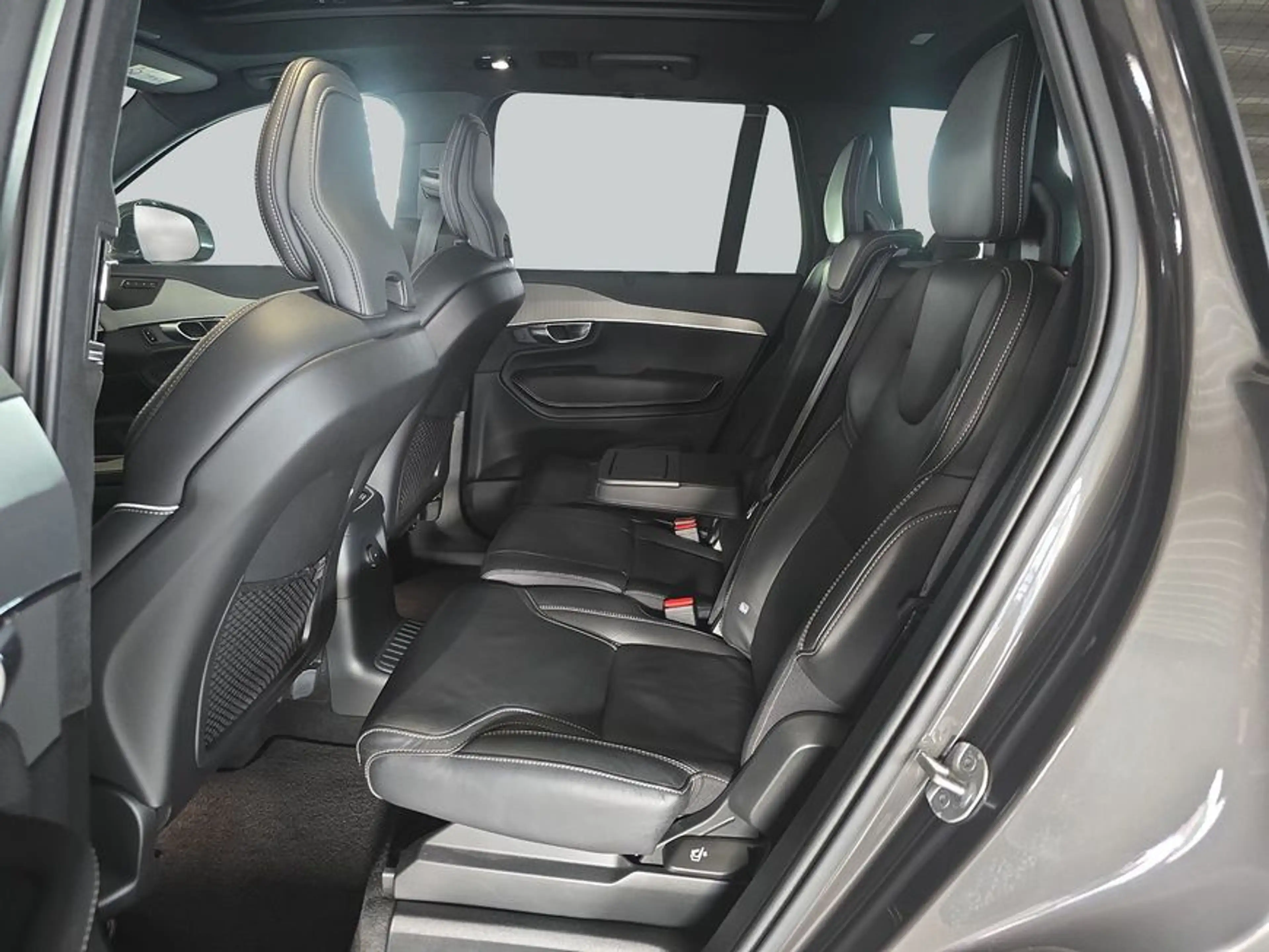 Volvo XC90 XC90 T8 AWD Plug-in Hybrid Ultra Bright — photo 11