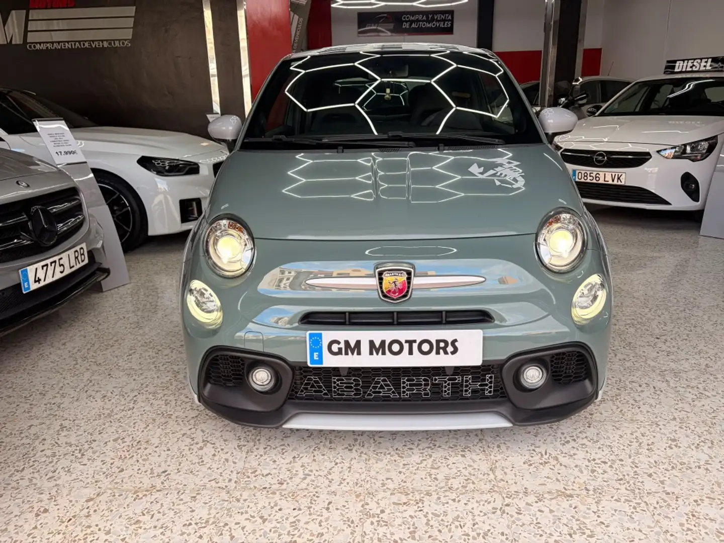 Abarth 695C 1.4T JET RIVALE AUT. 132KW Verde - 1