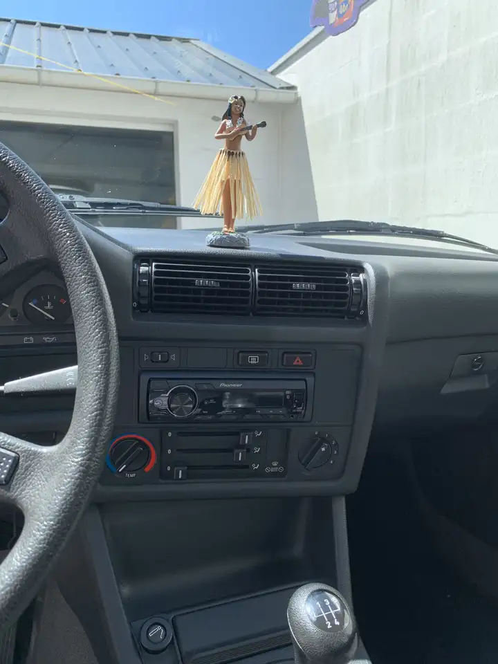 BMW 316i Sedan, foto 8