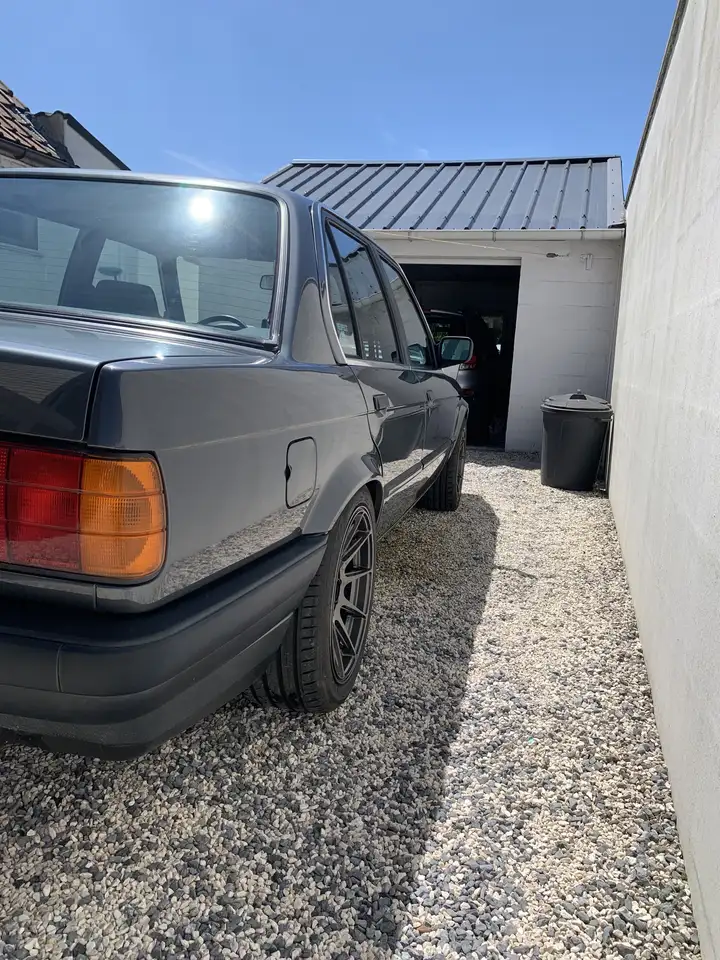 BMW 316i Sedan, foto 5