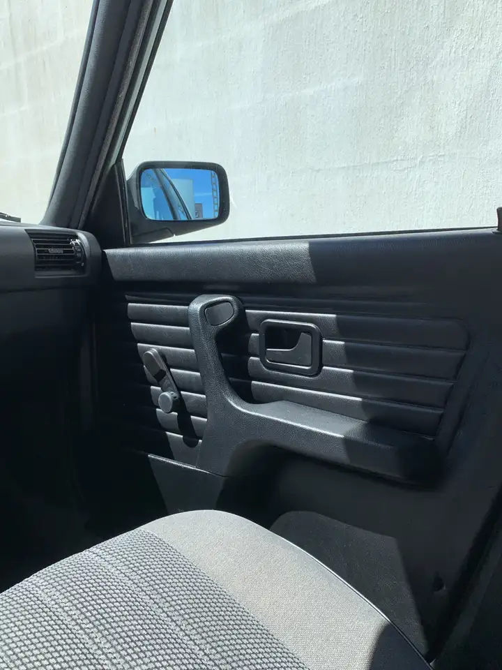 BMW 316i Sedan, foto 12