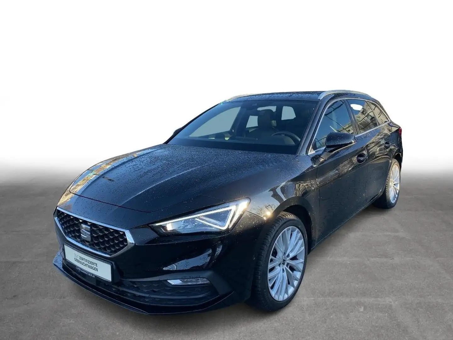 SEAT Leon Sportstourer 1.5 eTSI DSG Xcellence LED SHZ Schwarz - 1