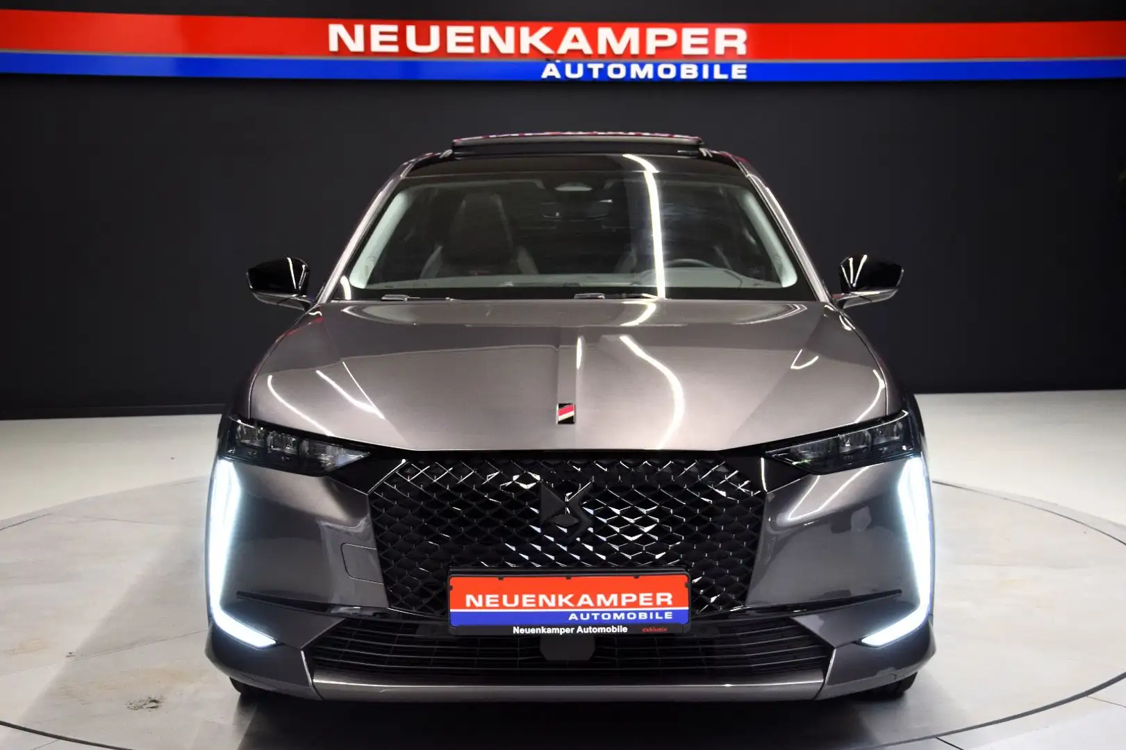 DS Automobiles DS 4 Performance Line Pano Sitzheizung Grau - 2