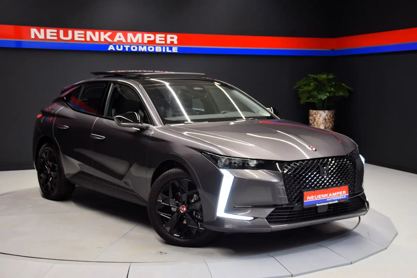 DS Automobiles DS 4 Performance Line Pano Sitzheizung Grau - 1