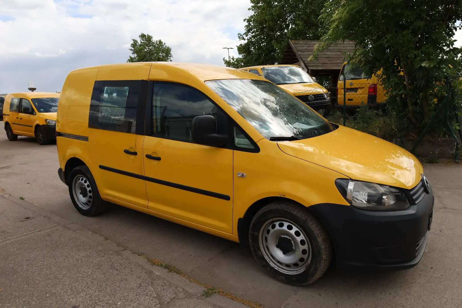 Volkswagen Caddy 2KN/ 103kW/ Automatik Giallo - 1