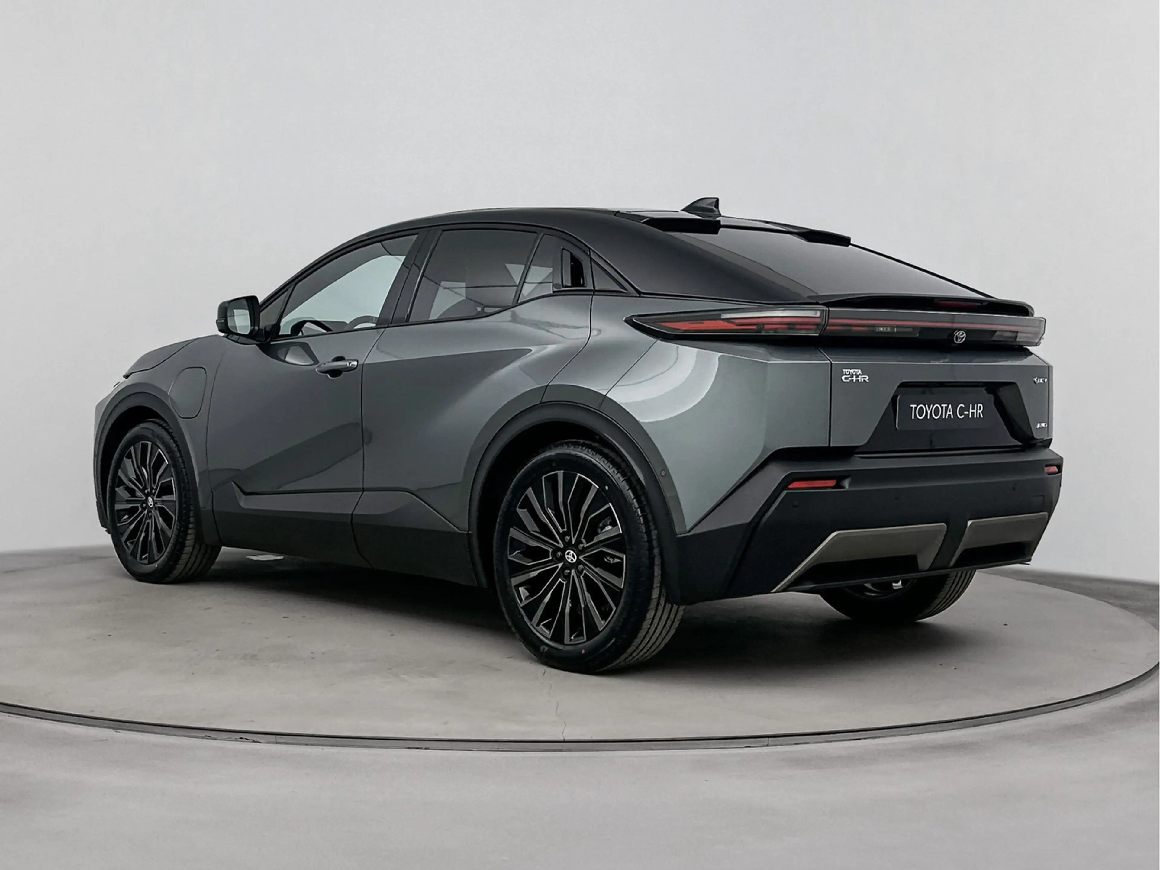 Toyota C-HR+ Executive AWD 77 kWh — photo 4