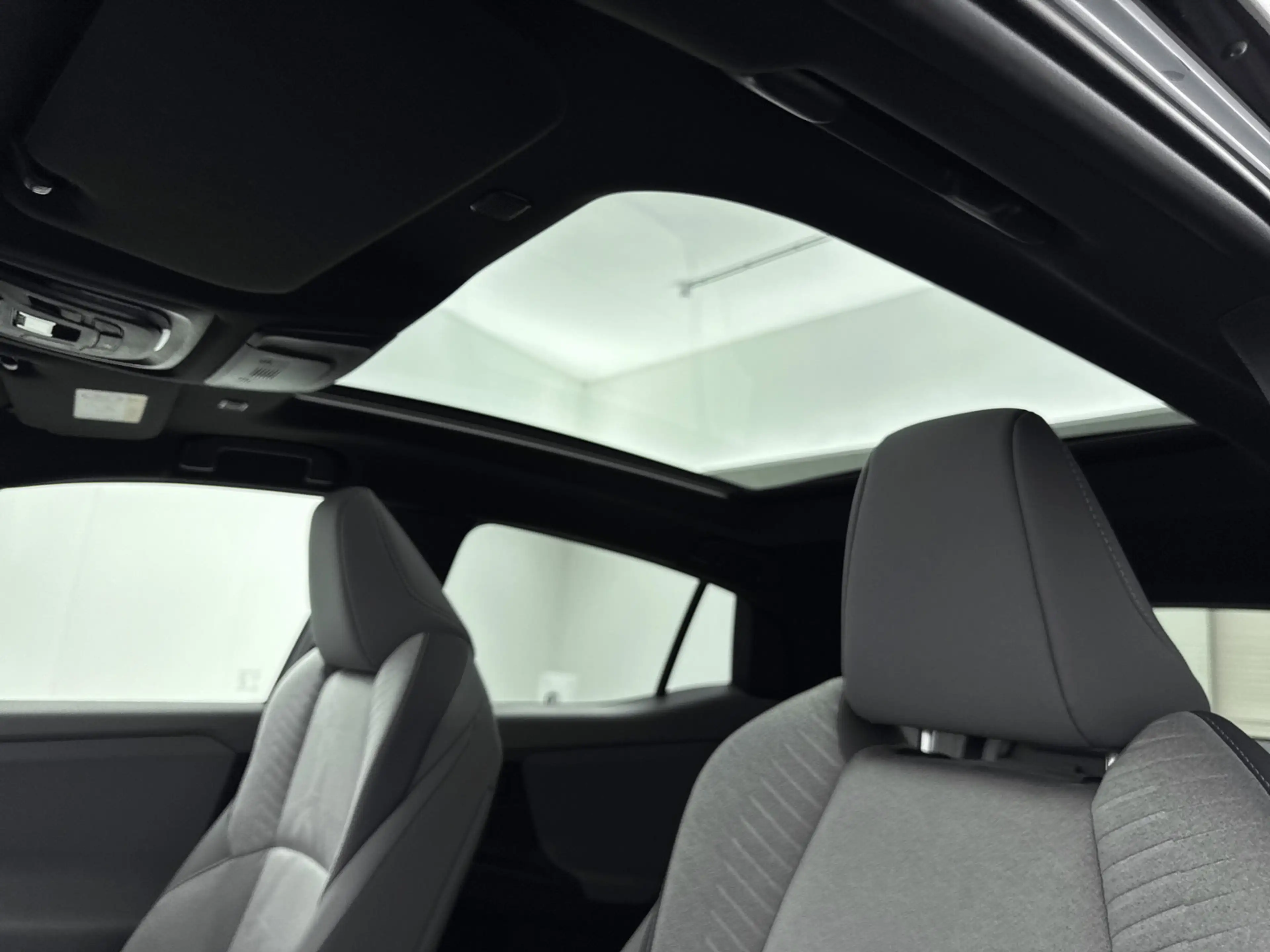 Toyota C-HR+ Executive AWD 77 kWh — photo 13
