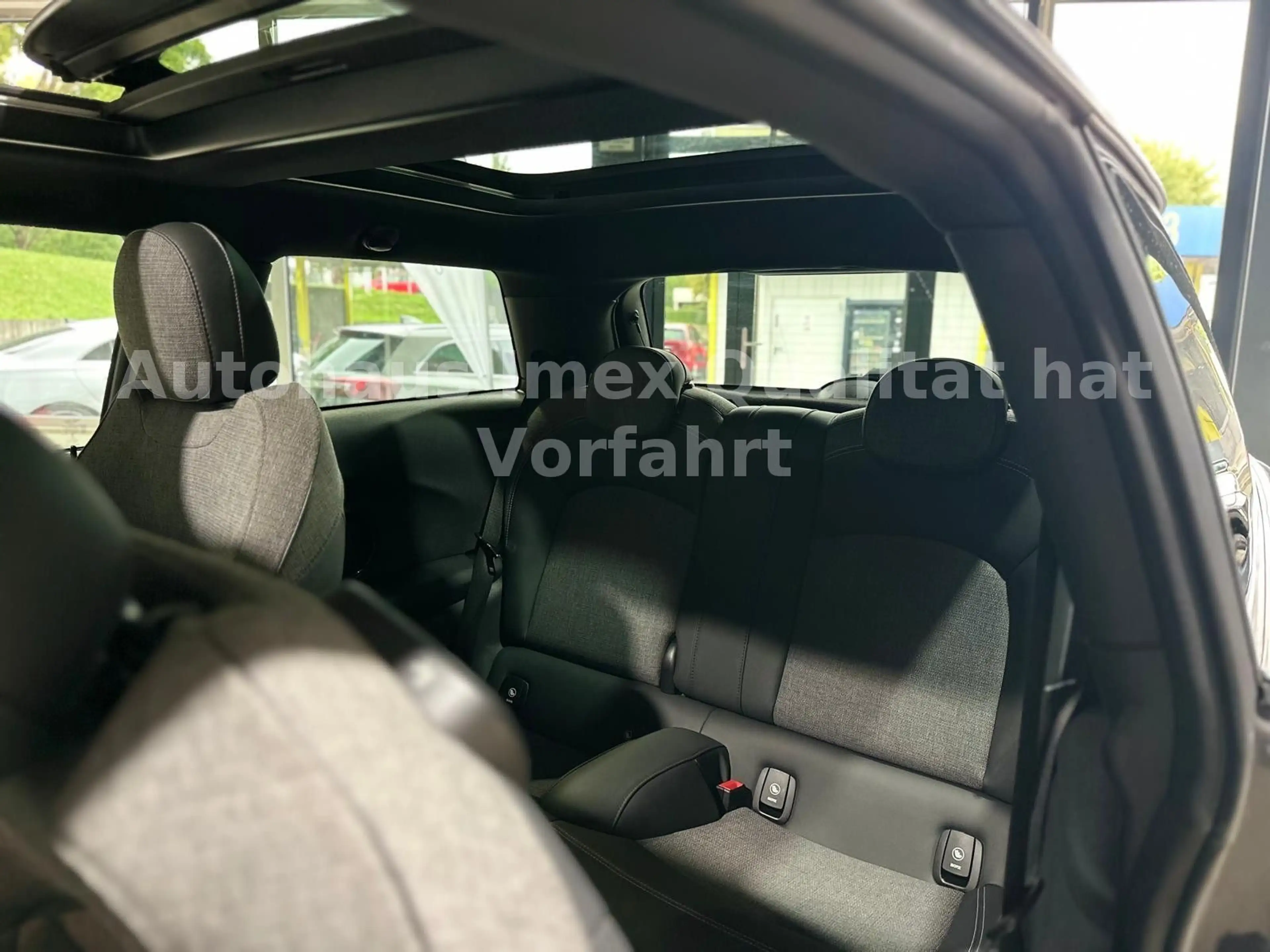 MINI Cooper SD COOPER SD 3-trg.*PANO*NAVI*H&K*ACC*LED*HUD*SHZ* — photo 12