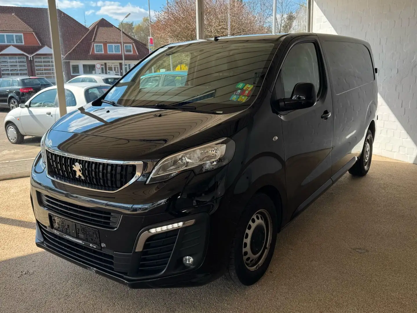Peugeot Expert 2.0 BlueHDI Kasten Pro L2 Negro - 1
