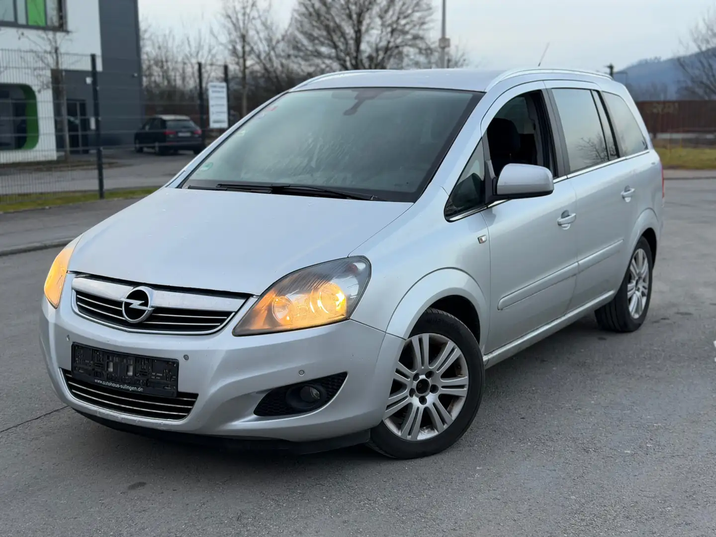 Opel Zafira 1.7 CDTI 7 Sitzer | Klima | PDC | TÜV 07/2027 Grau - 2