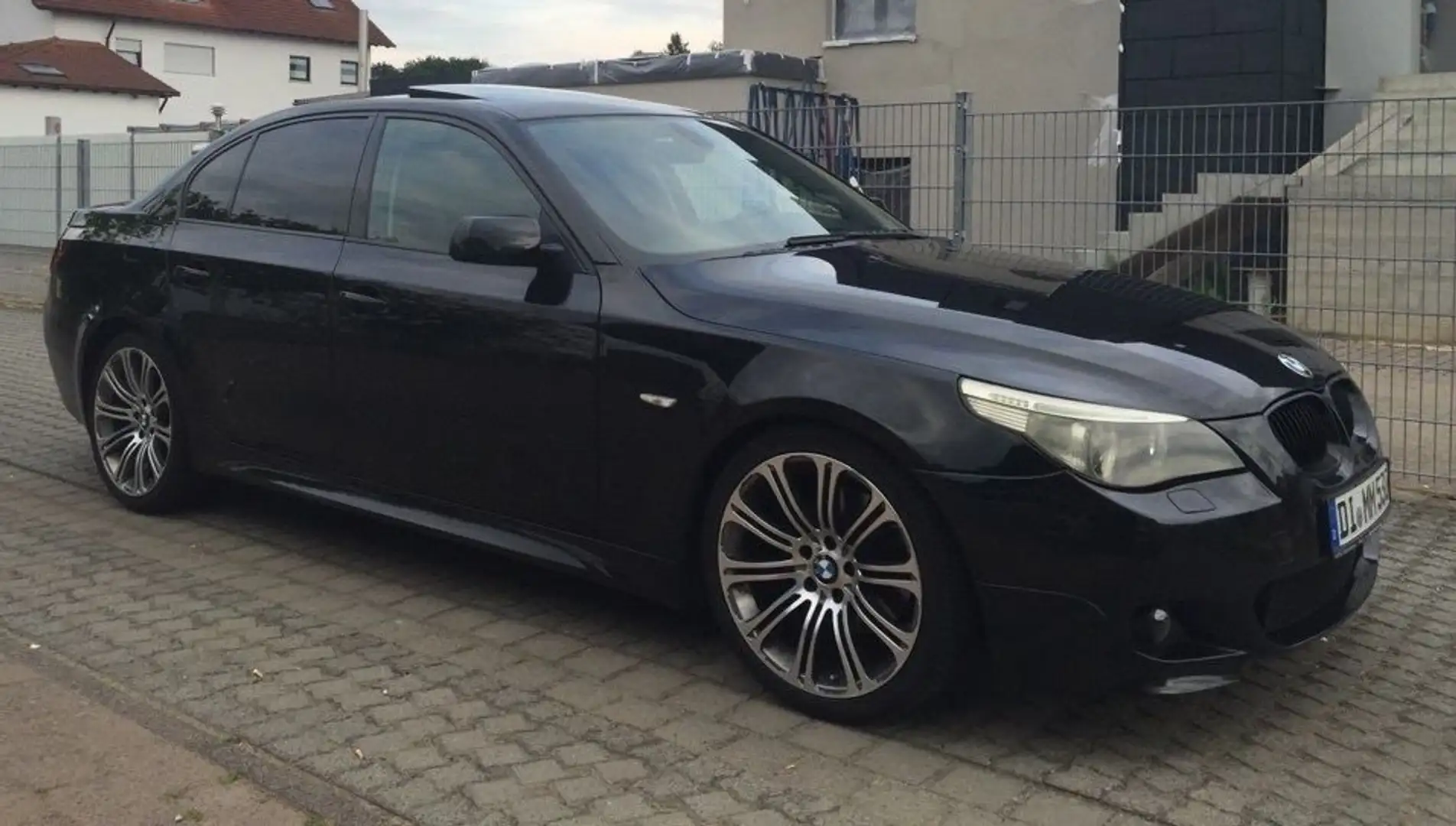 BMW 530 530d Schwarz - 1