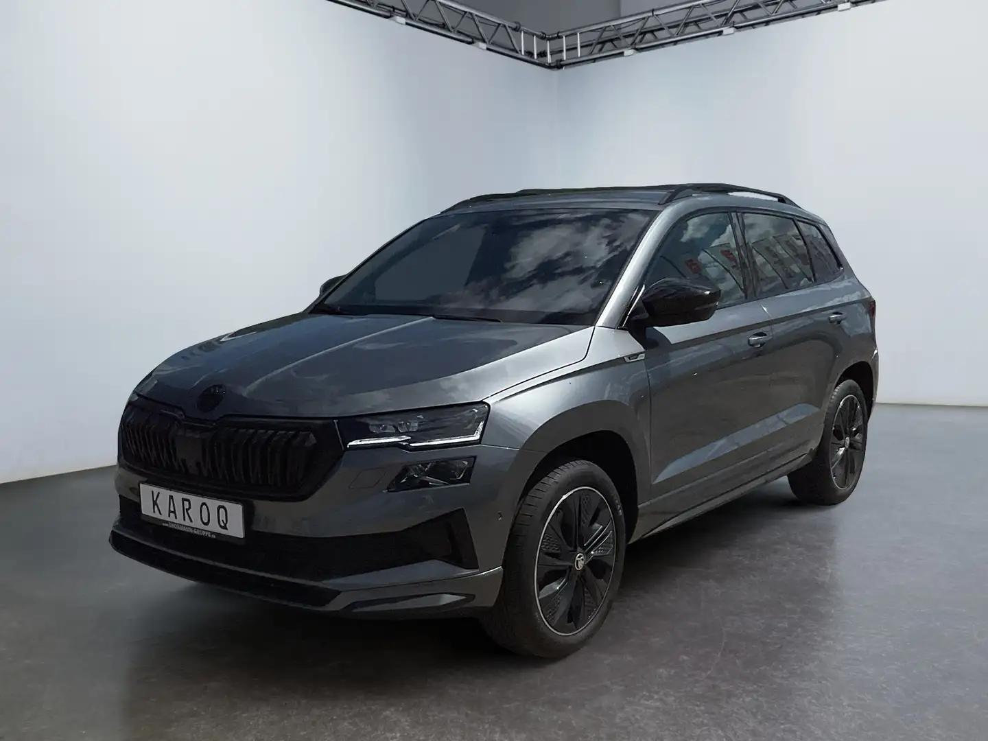 Skoda Karoq 1.5 Sportline TSI ACT ACC 360 4xSHZ AHK Grau - 2