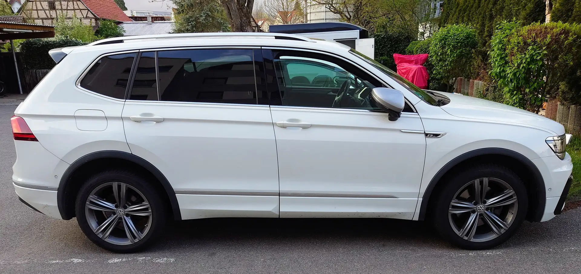 Volkswagen Tiguan Allspace Highline, R-line, 240 PS Diesel Weiß - 2