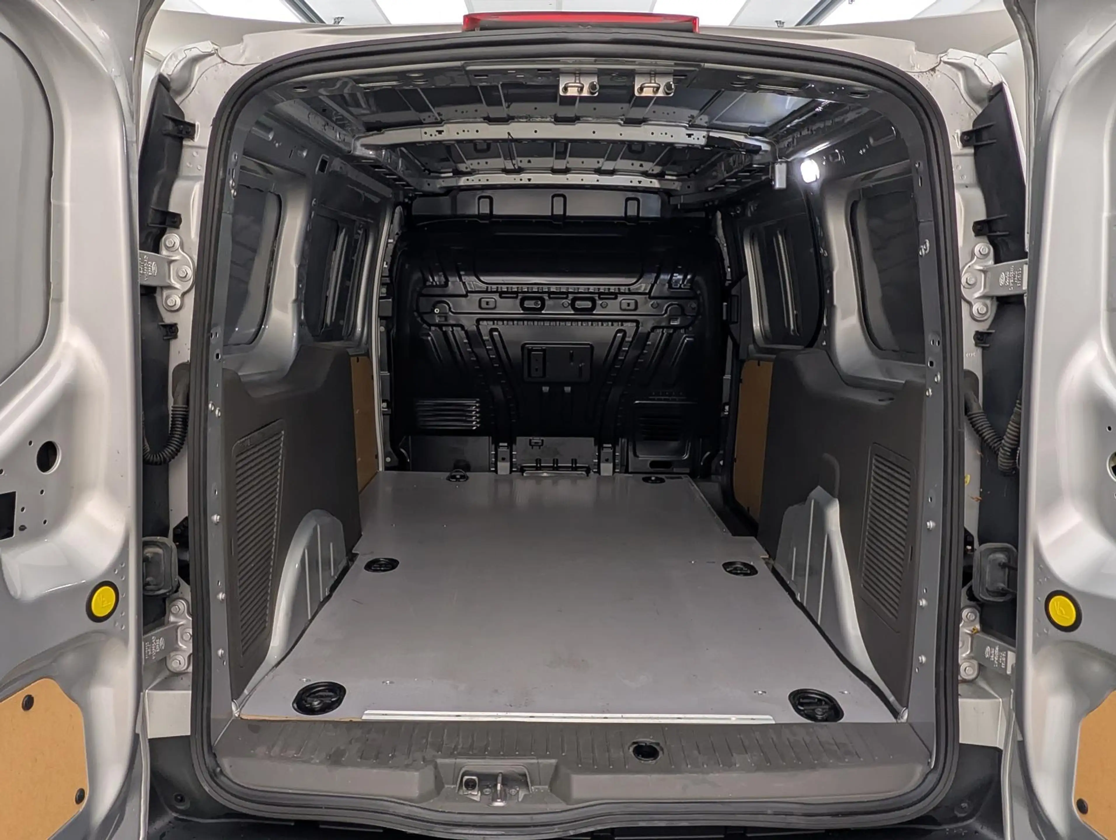 Ford Transit Connect 1.5 Trend 230 L2 Klima+Tempo+PPS — photo 8