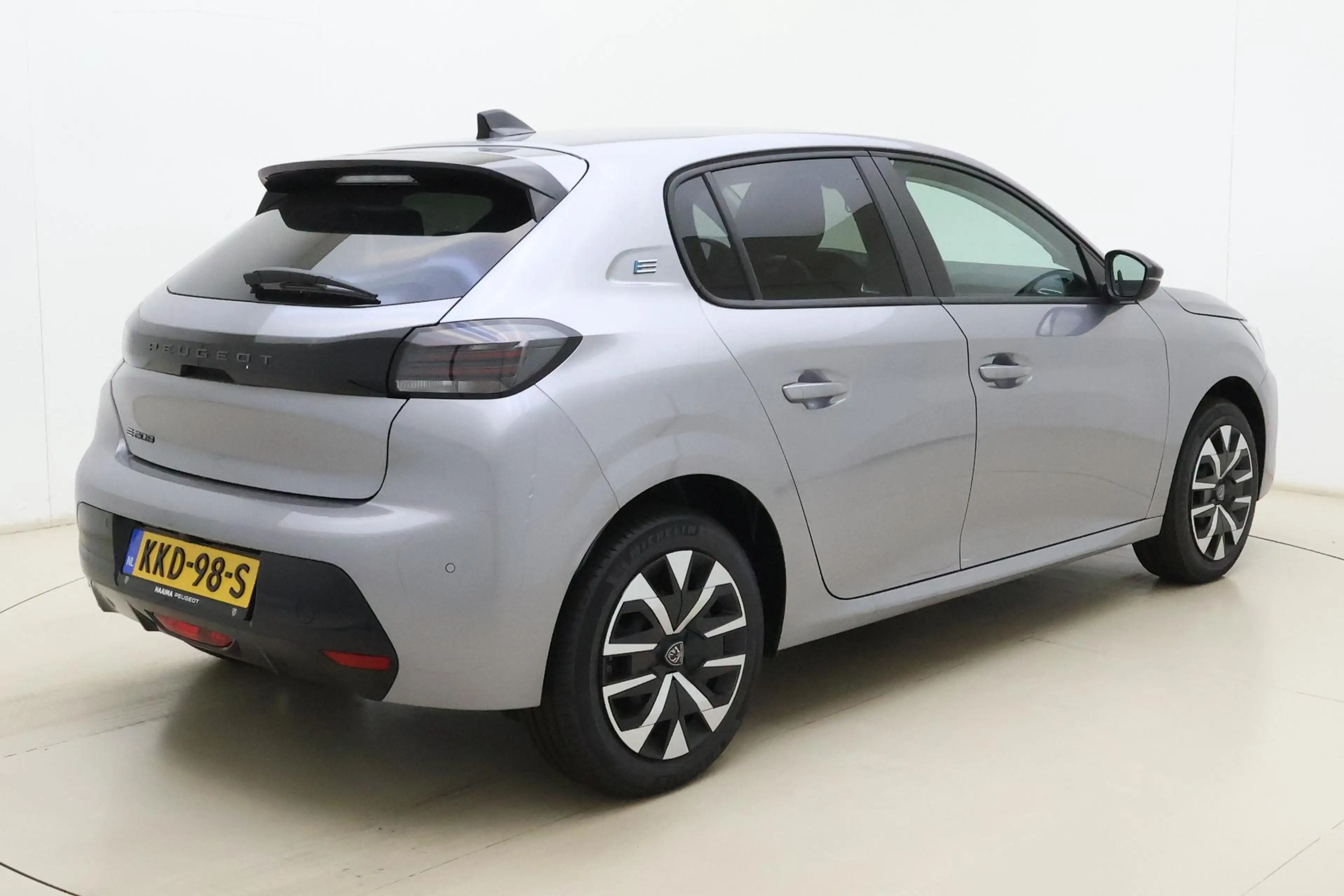 Peugeot e-208 EV Business 51 kWh 3-Fase l Wireless Apple Carplay — photo 2