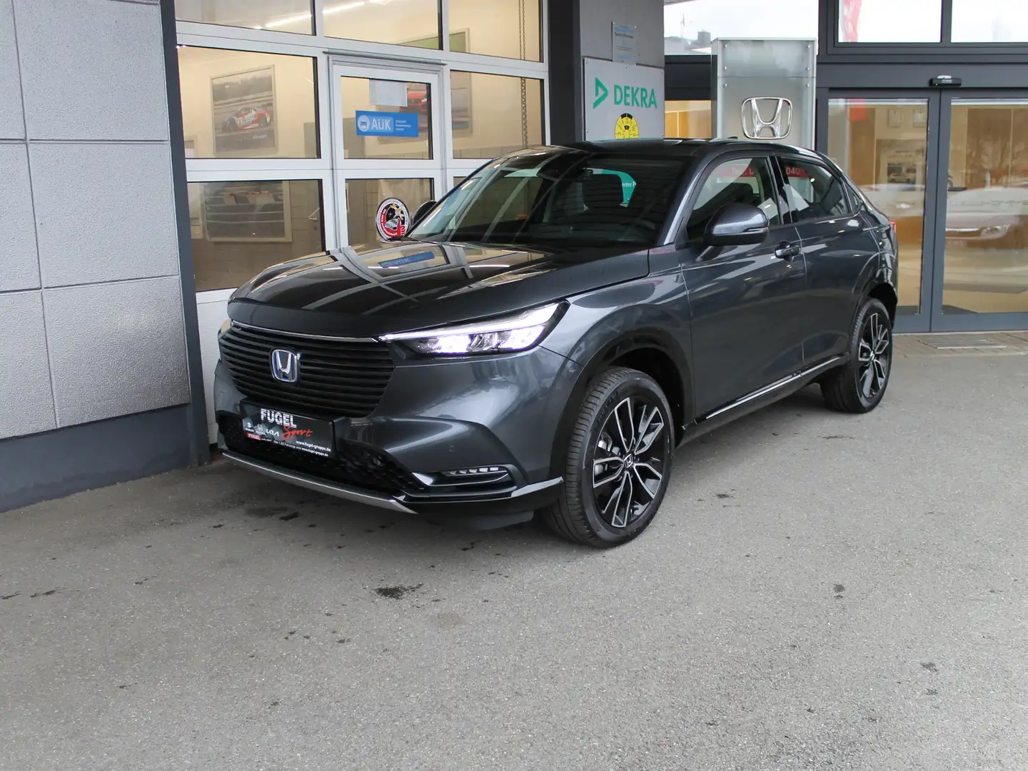 Honda HR-V 1.5 i-MMD CVT Advance Grau - 2