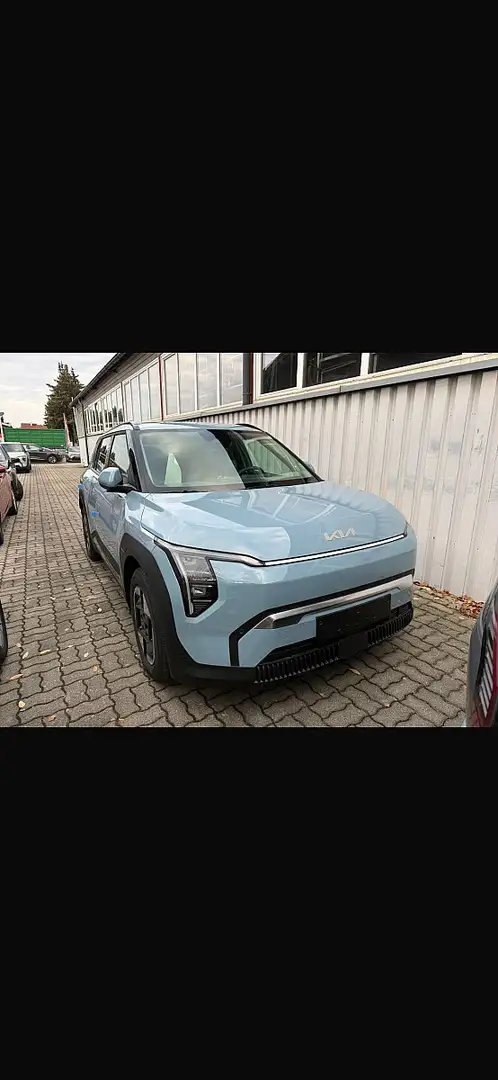 Kia EV3 FWD 81,4kWh Long Range BIZ Blau - 1
