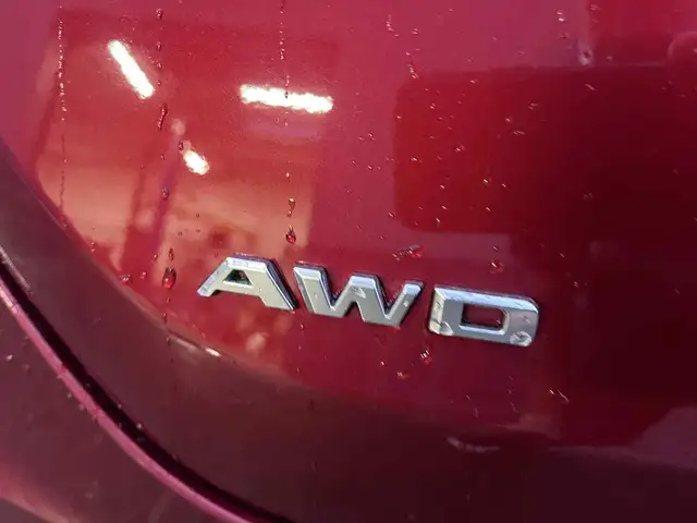 Cadillac CT4 2024 — photo 3