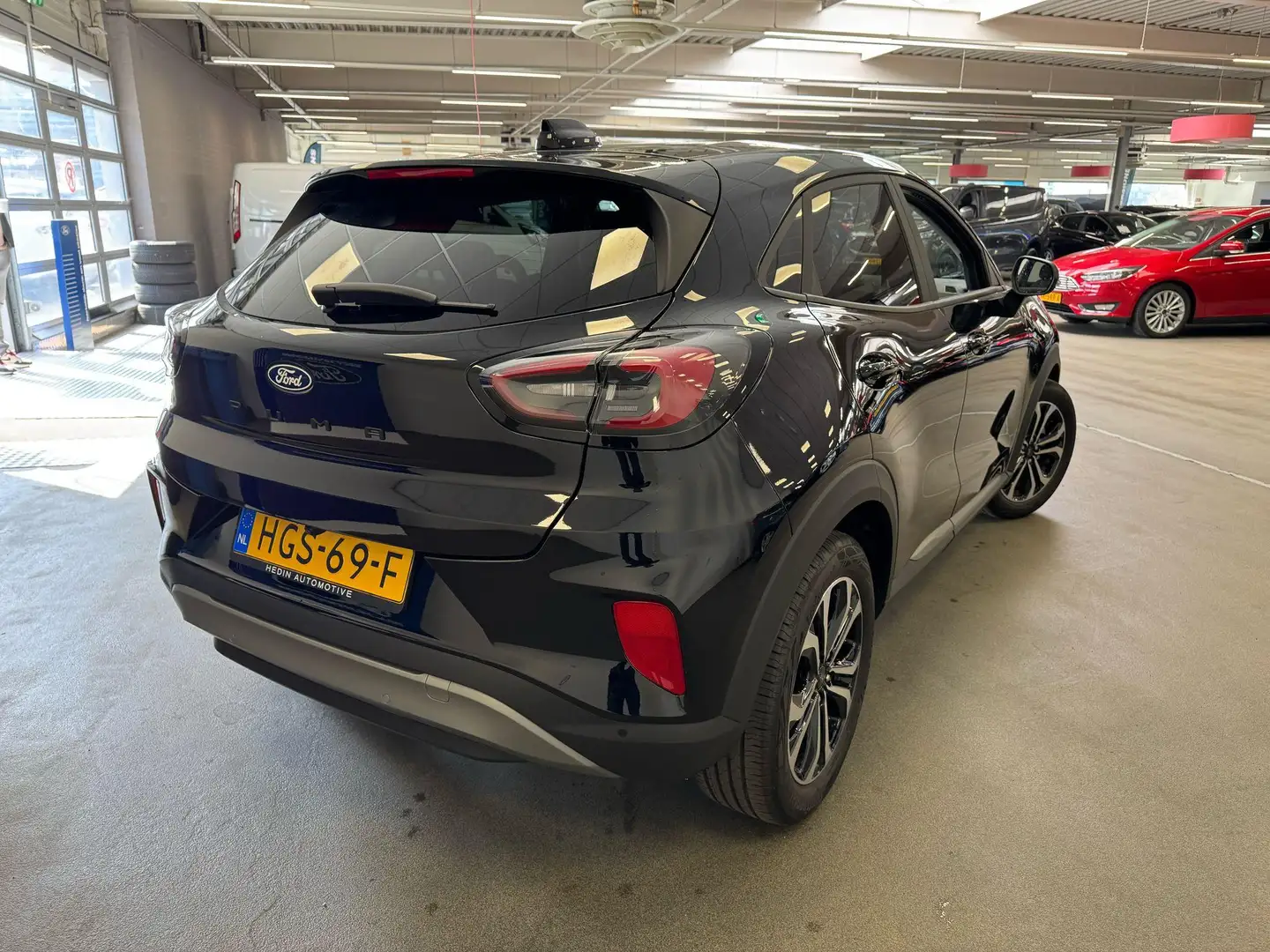Ford Puma 1.0 EcoBoost Hybrid Titanium | Winter Pack | Zwart - 2
