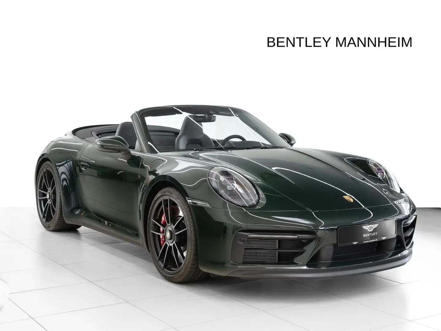Porsche 992 911 Carrera Cabrio 4 GTS Brewstergreen Lift Carbon Groen - 1