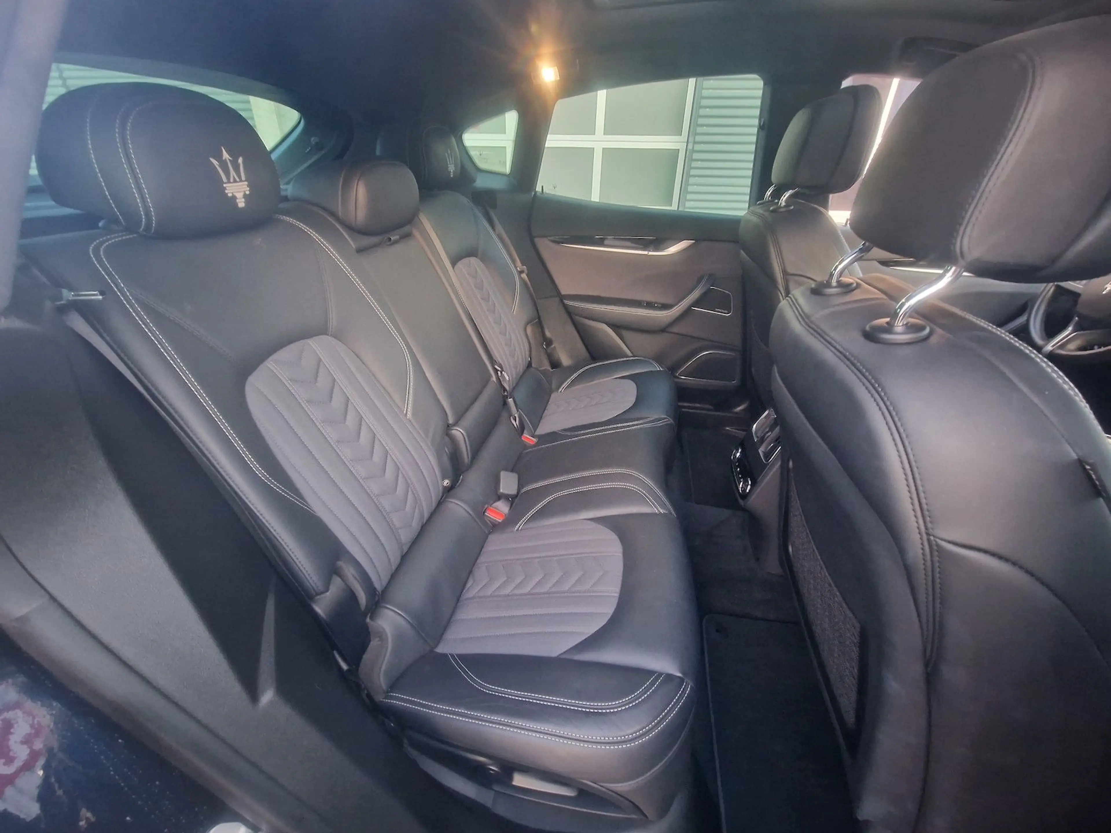 Maserati Levante Q4 Grand Lusso — photo 12
