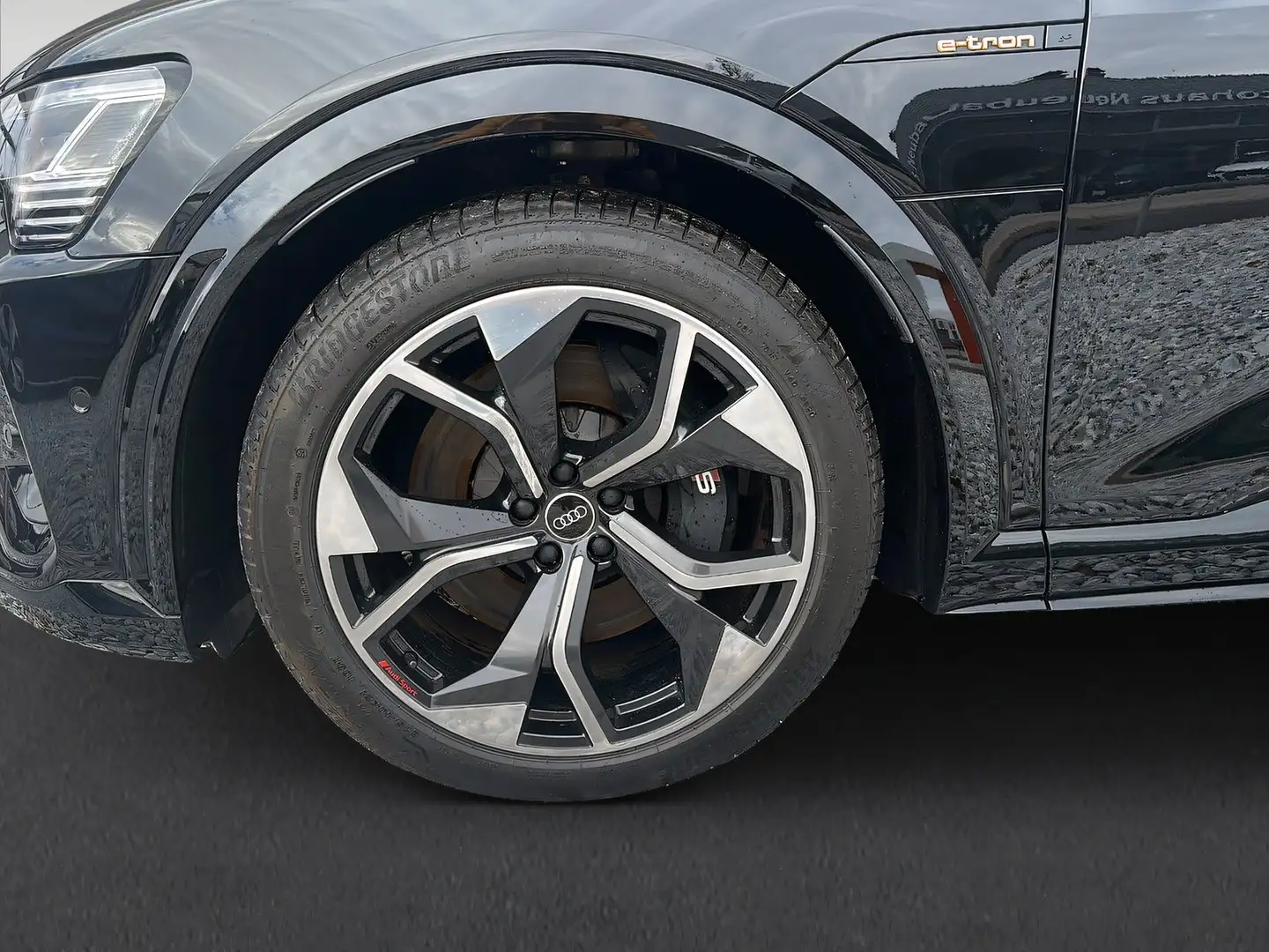 Audi e-tron Audi e-tron S Sportback 370 kW Schwarz - 2