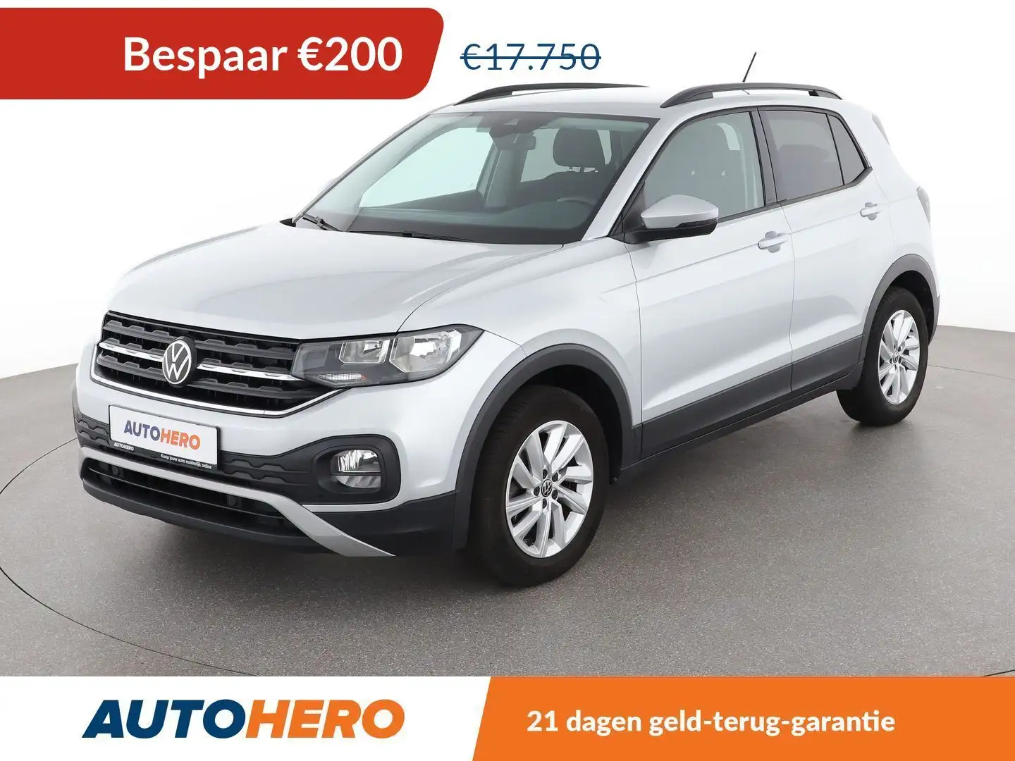 Volkswagen T-Cross 1.0 TSI Life Grijs - 1