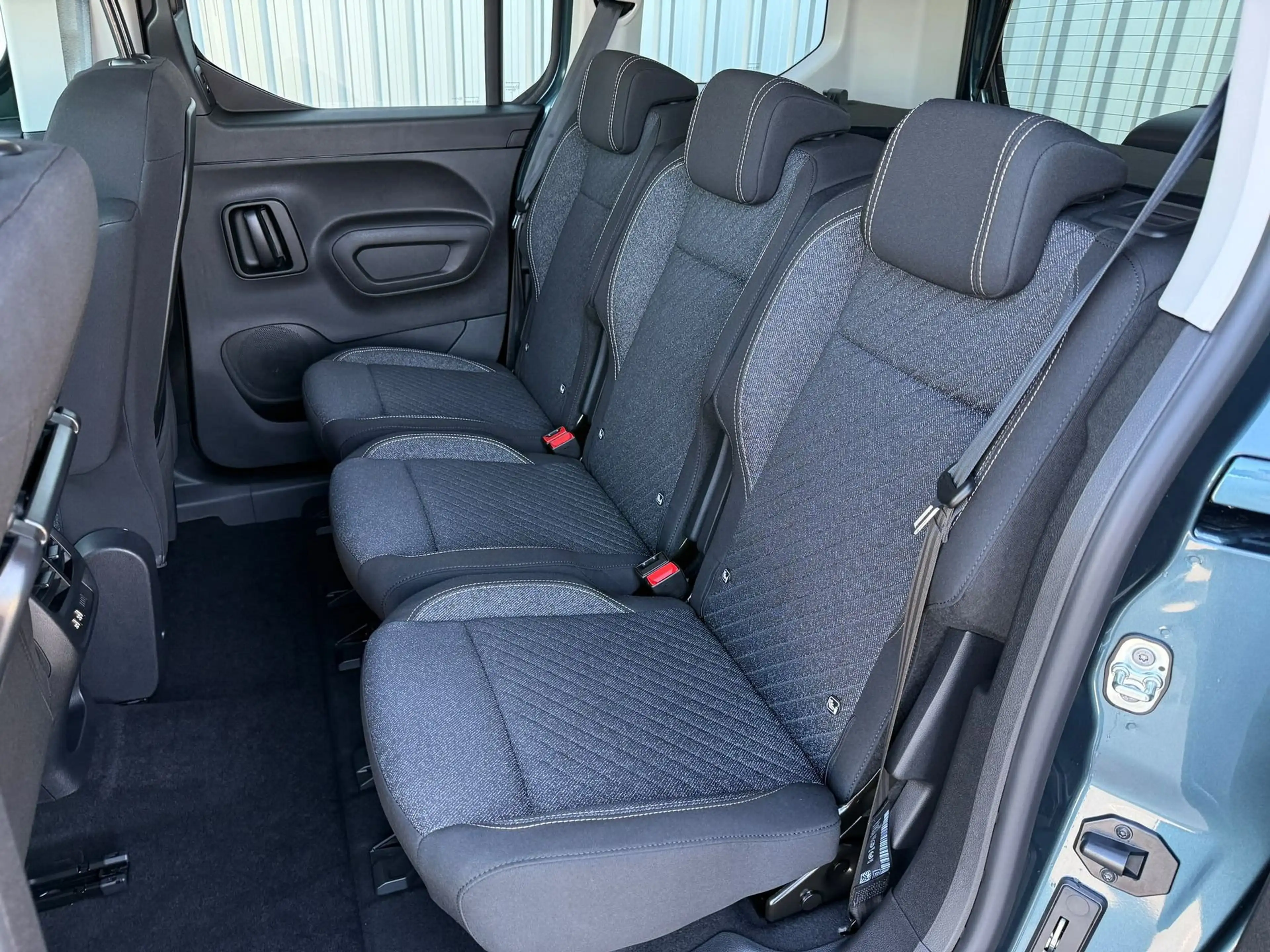 Peugeot Rifter 1.2 Benzine *GPS*CAMERA*CARPLAY* — photo 8