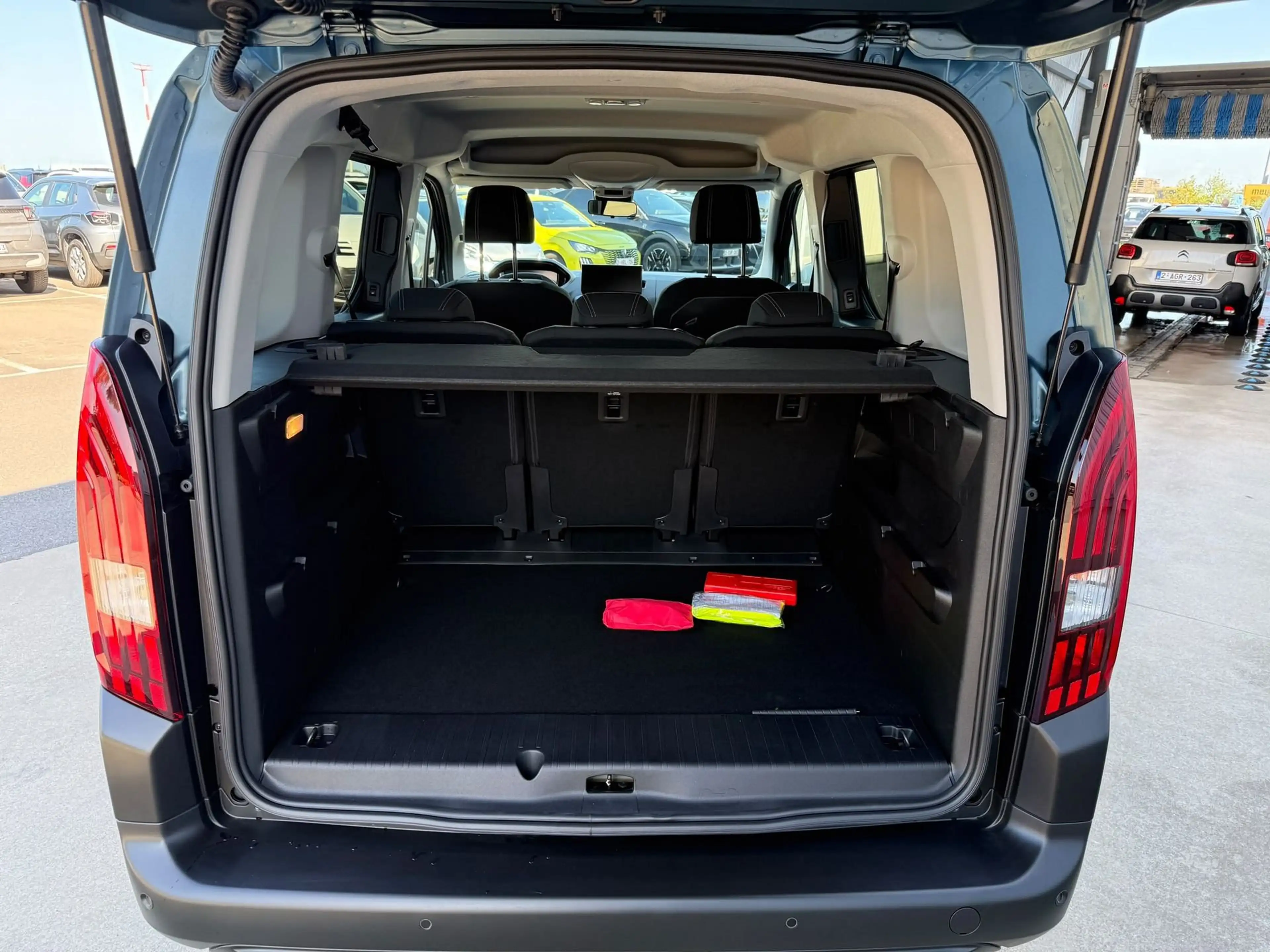 Peugeot Rifter 1.2 Benzine *GPS*CAMERA*CARPLAY* — photo 9