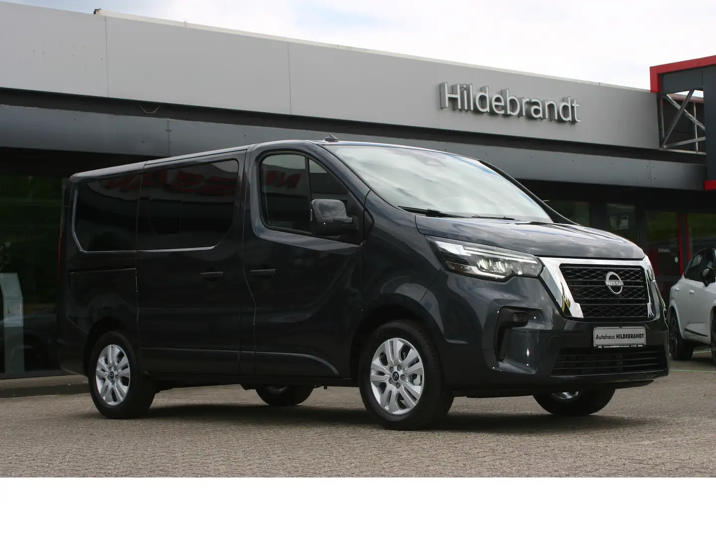 Nissan Primastar Facelift 9-Gang AT|Tekna|Navi|Winter Grijs - 1