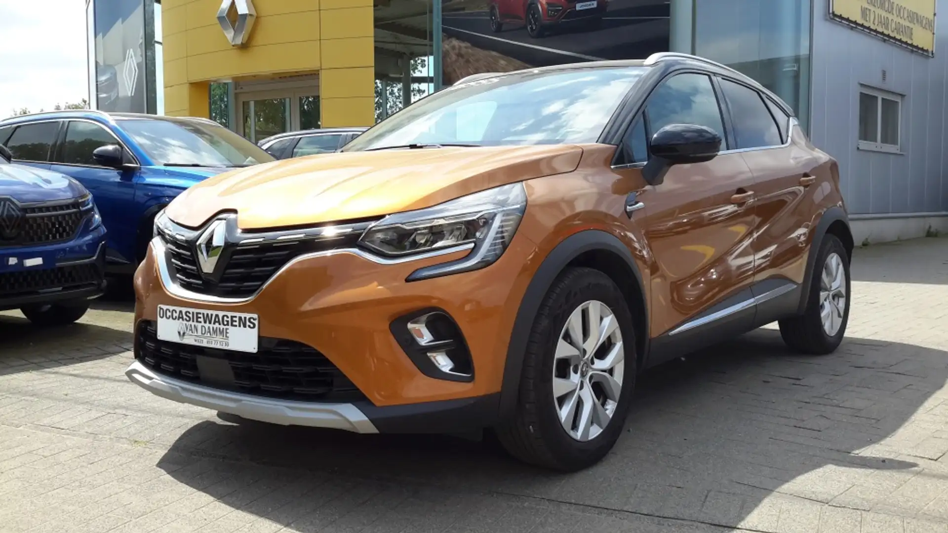 Renault Captur II 1.3 TCe 130 Intens EDC Automaat Orange - 1