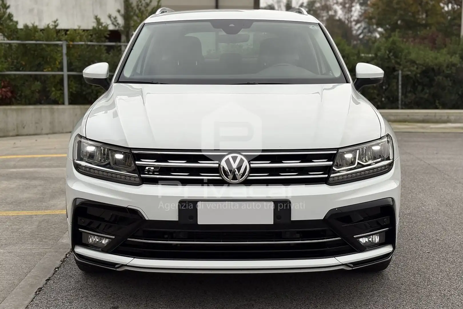 Volkswagen Tiguan Tiguan 2.0 TDI SCR 4MOTION R line BlueMotion full Blanc - 2