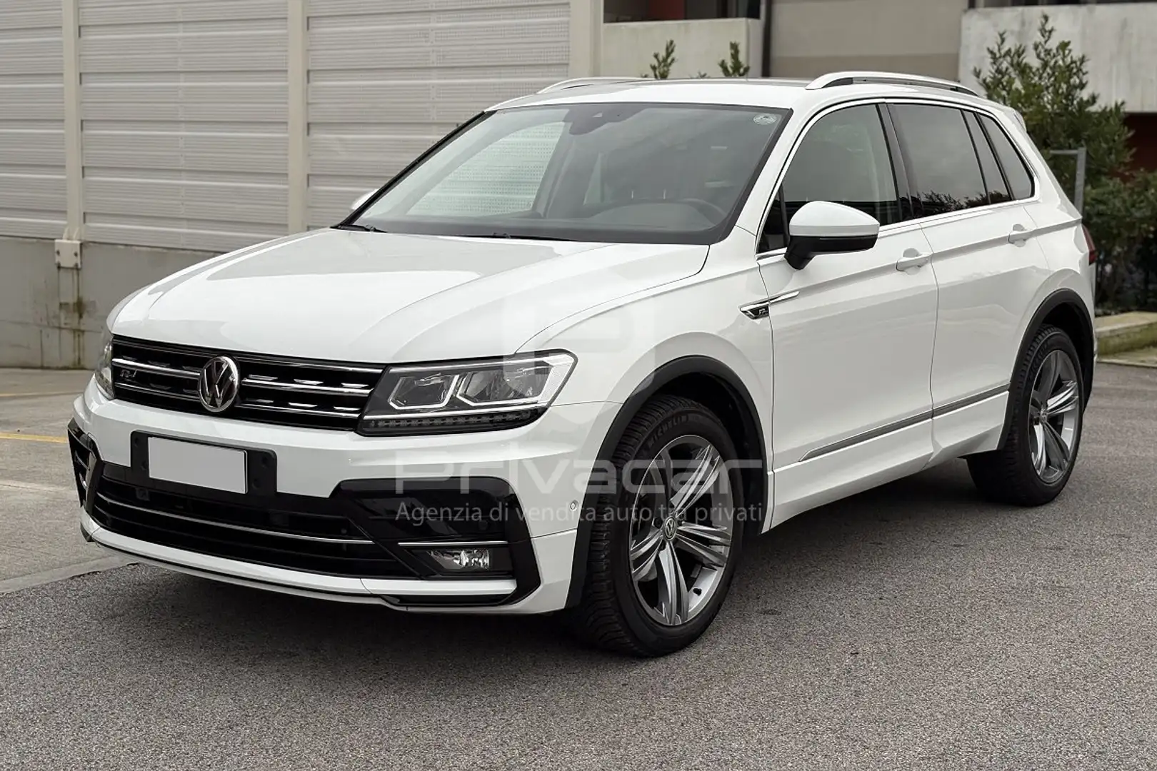 Volkswagen Tiguan Tiguan 2.0 TDI SCR 4MOTION R line BlueMotion full Blanc - 1