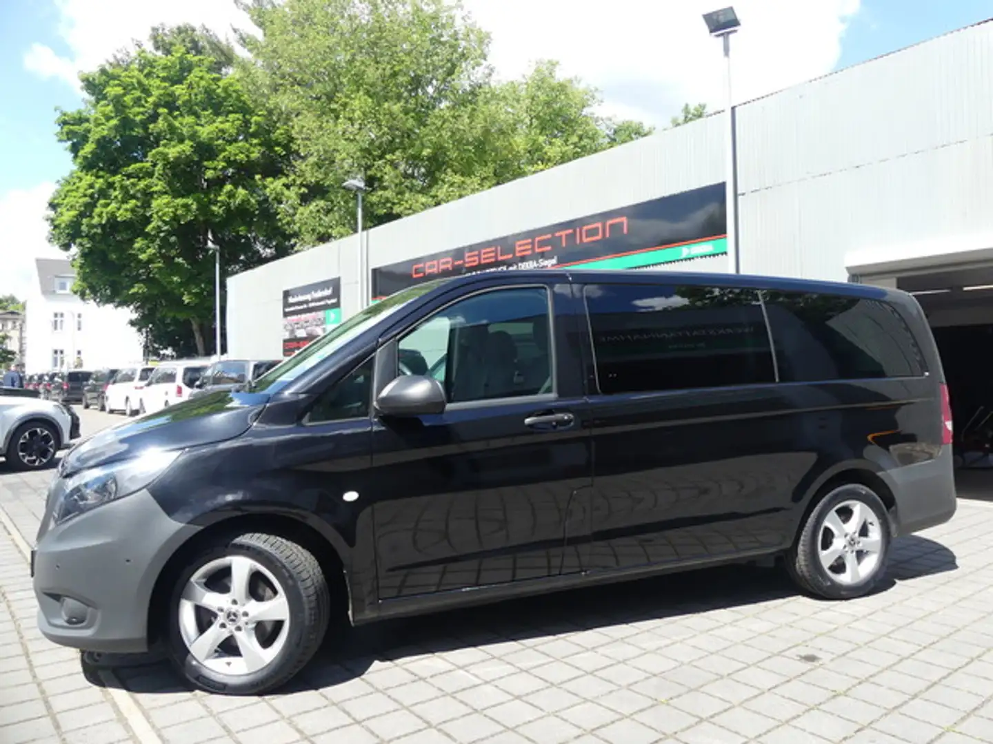 Mercedes-Benz Vito 114 CDI Pro Tourer lang NAVI/9SITZER/KAM/DAB Negru - 2