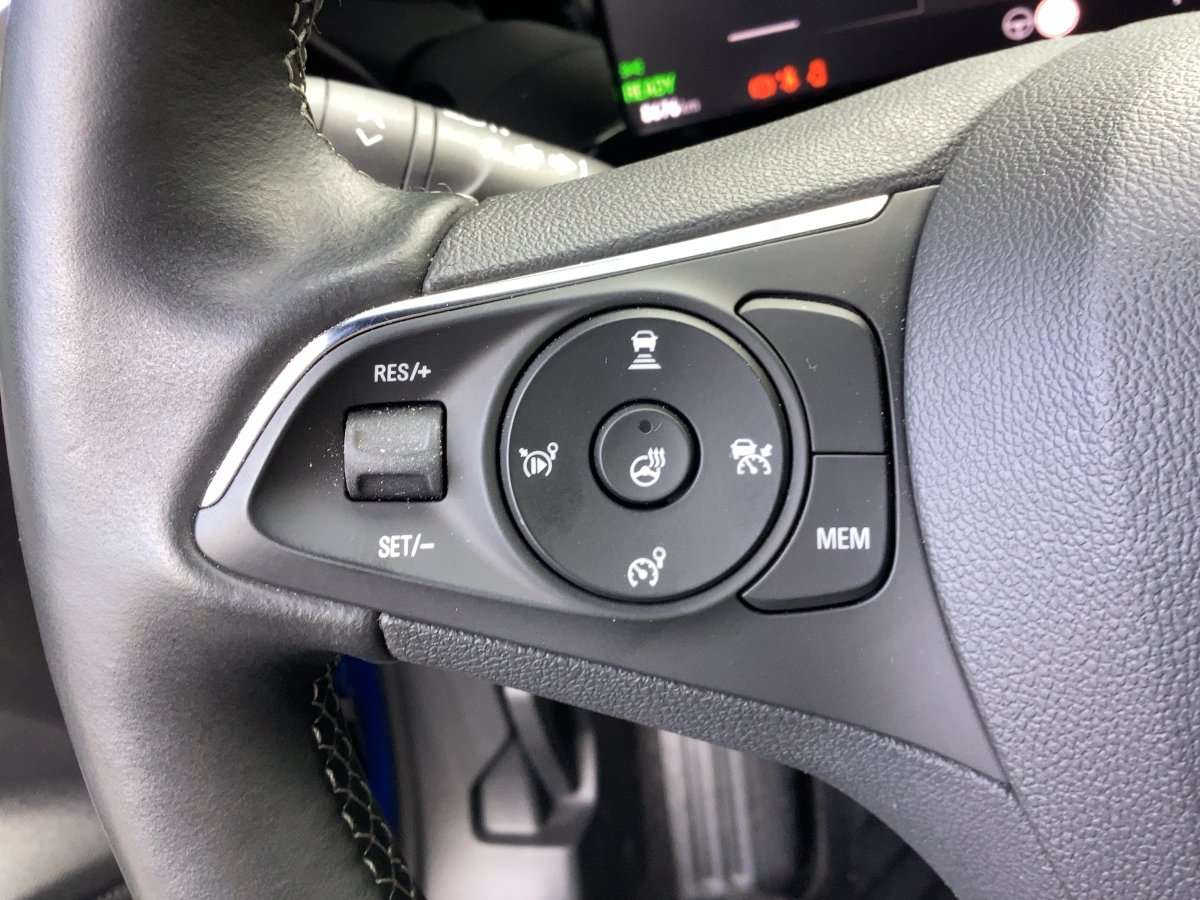 Opel Mokka E