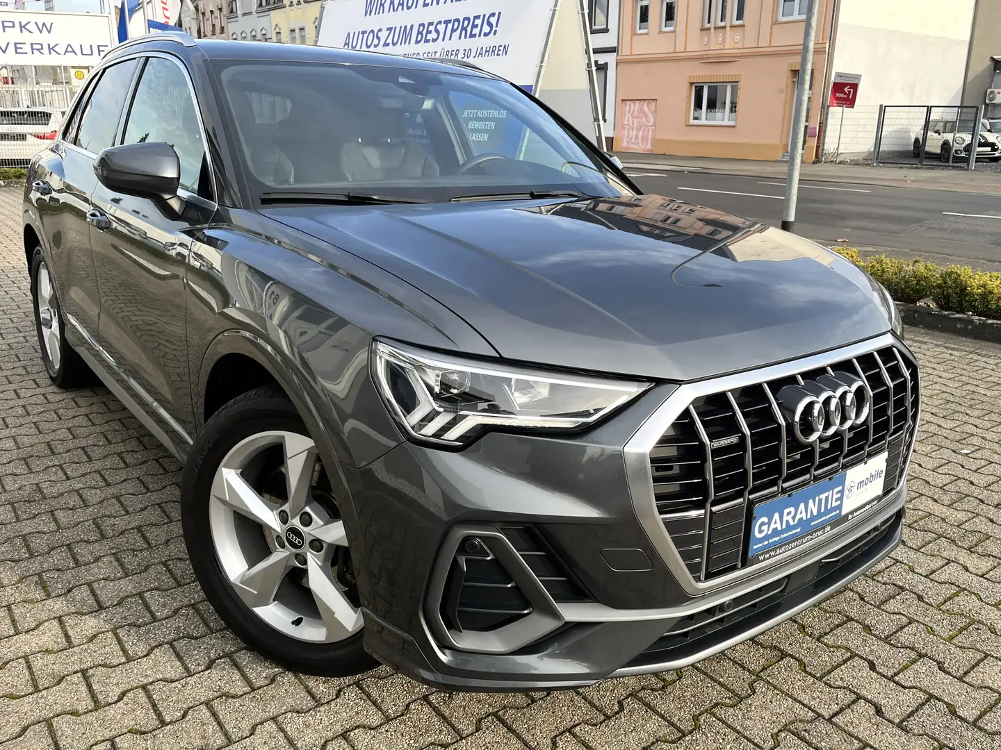 Audi Q3 40 TDI quattro S line *Pano*ACC*LED* Gris - 2