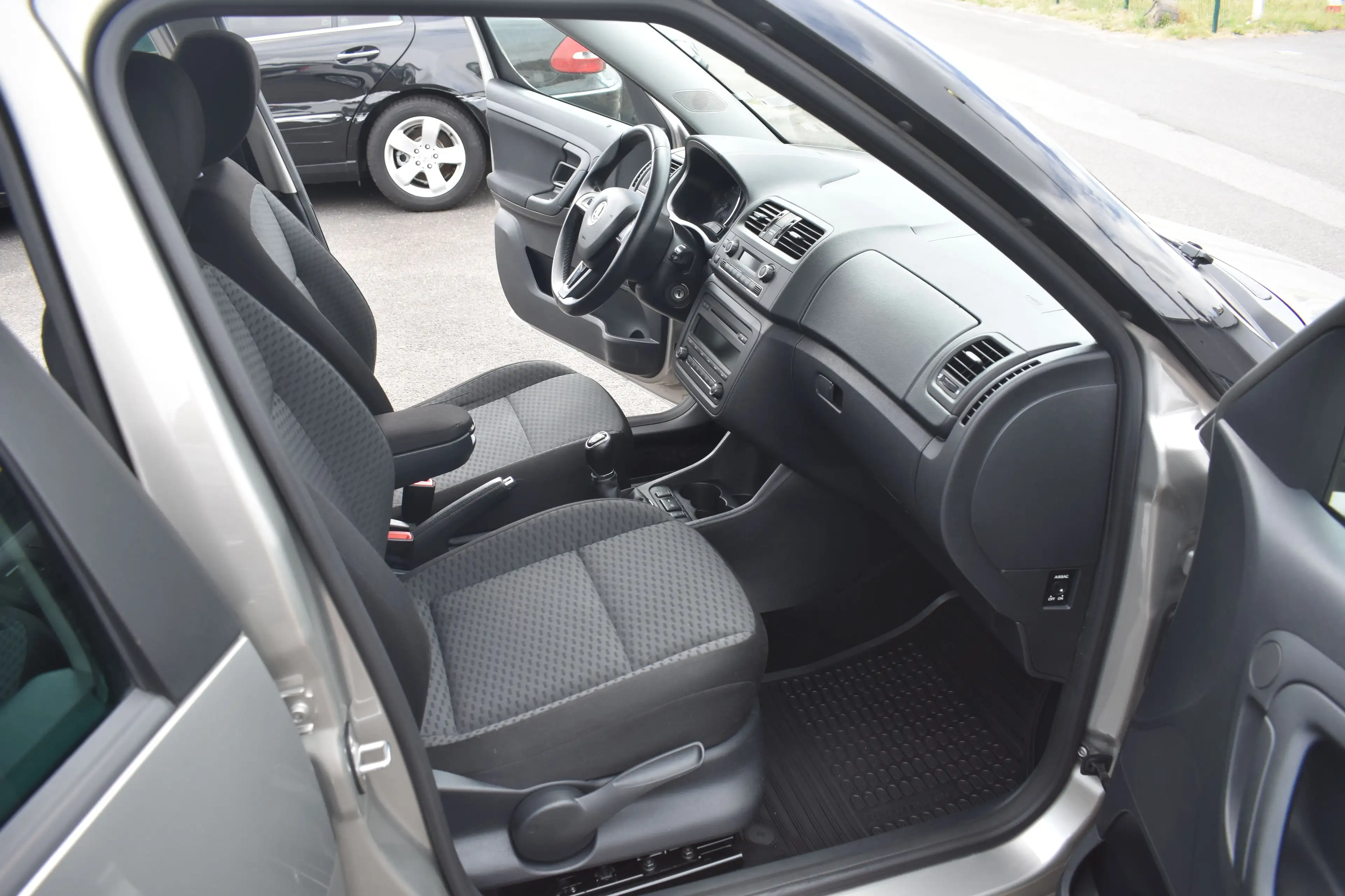 Skoda Roomster Plus Edition SITZHZ*AHK*STEUERKETTE NEU*AUS 1.HAND — photo 11