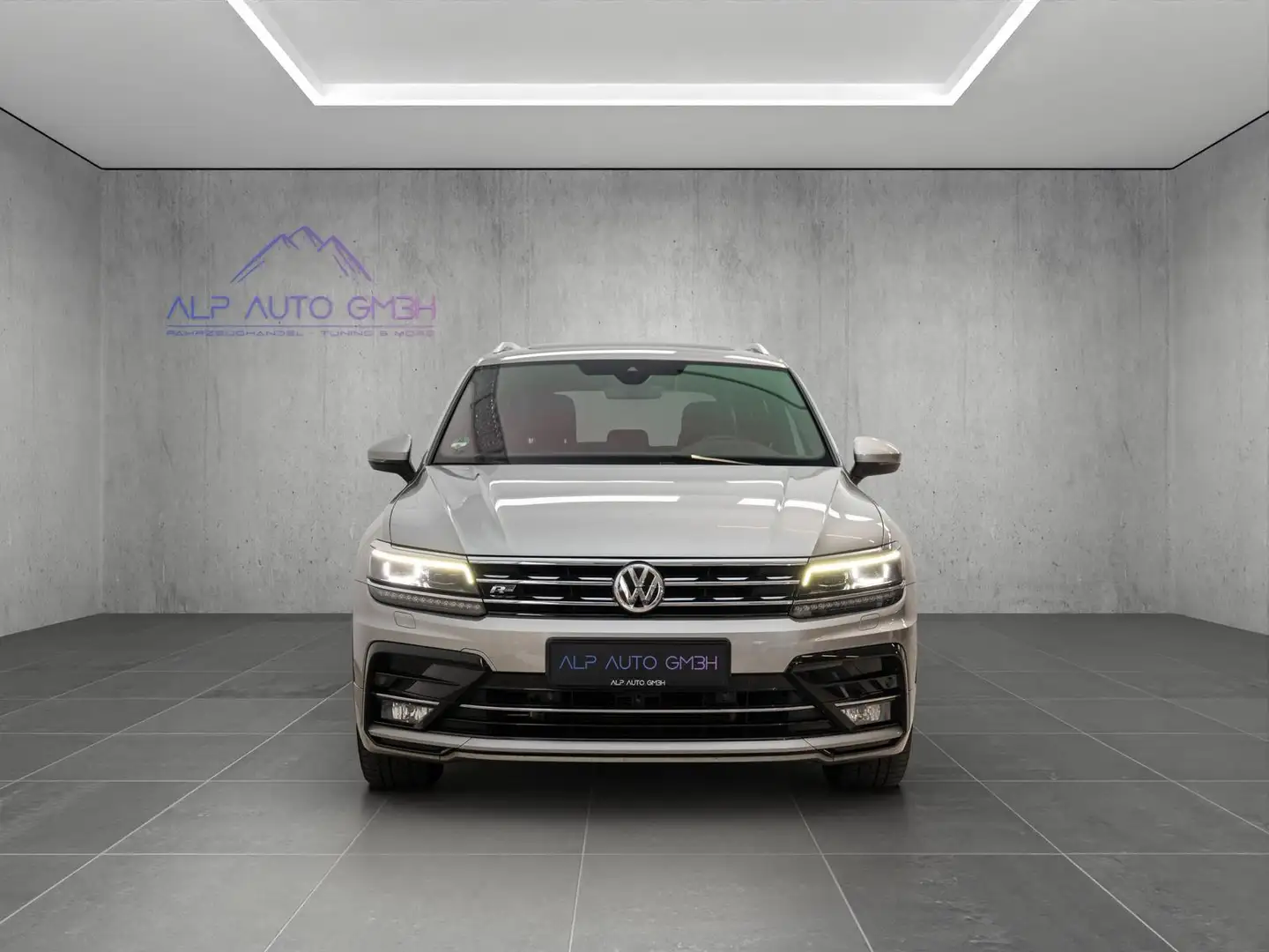 Volkswagen Tiguan R-LINE 2.0 TSI/BMT 4Motion/VC/LED/ACC/AHK Silber - 2
